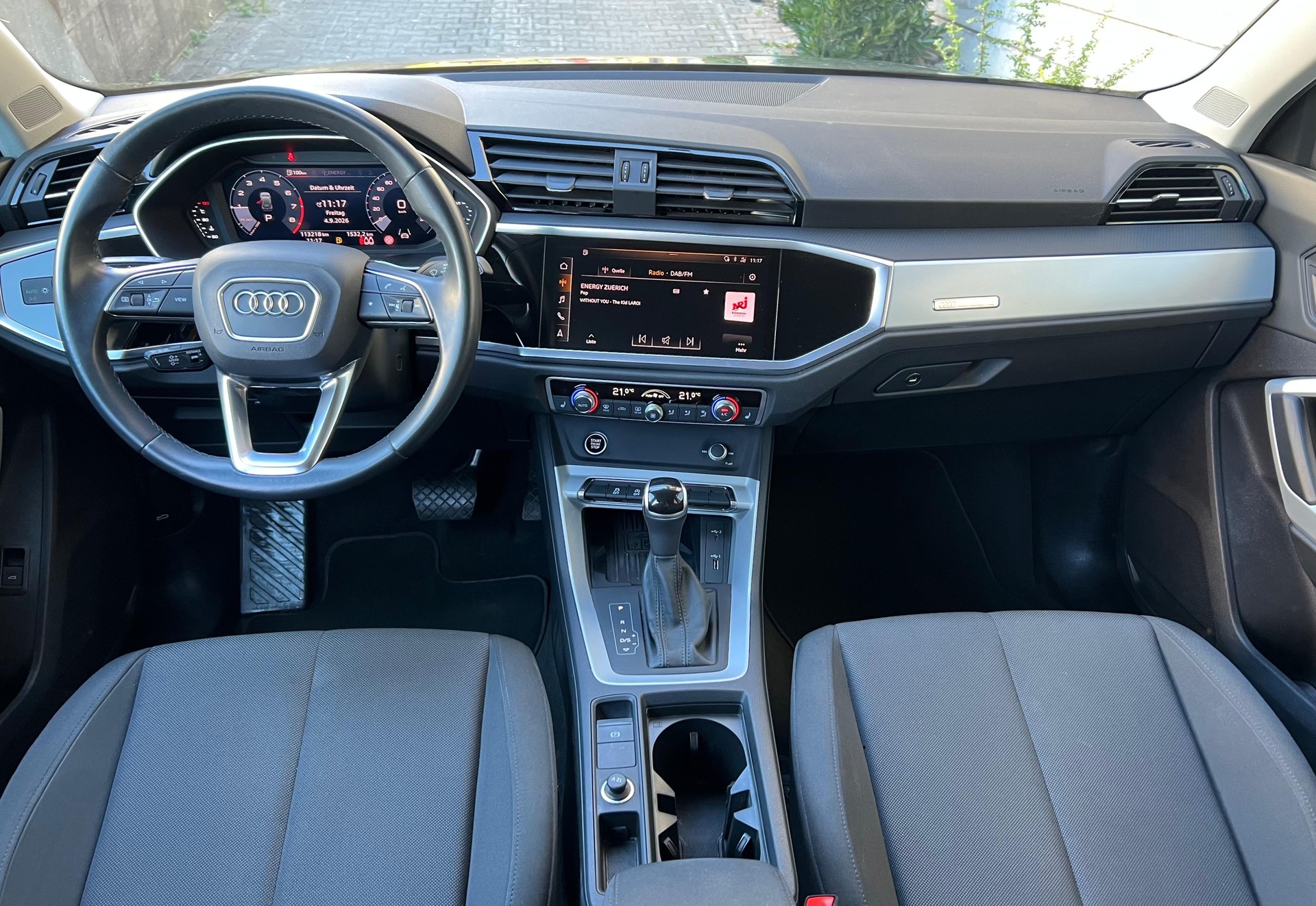 AUDI Q3 35 TFSI S-tronic-image-9
