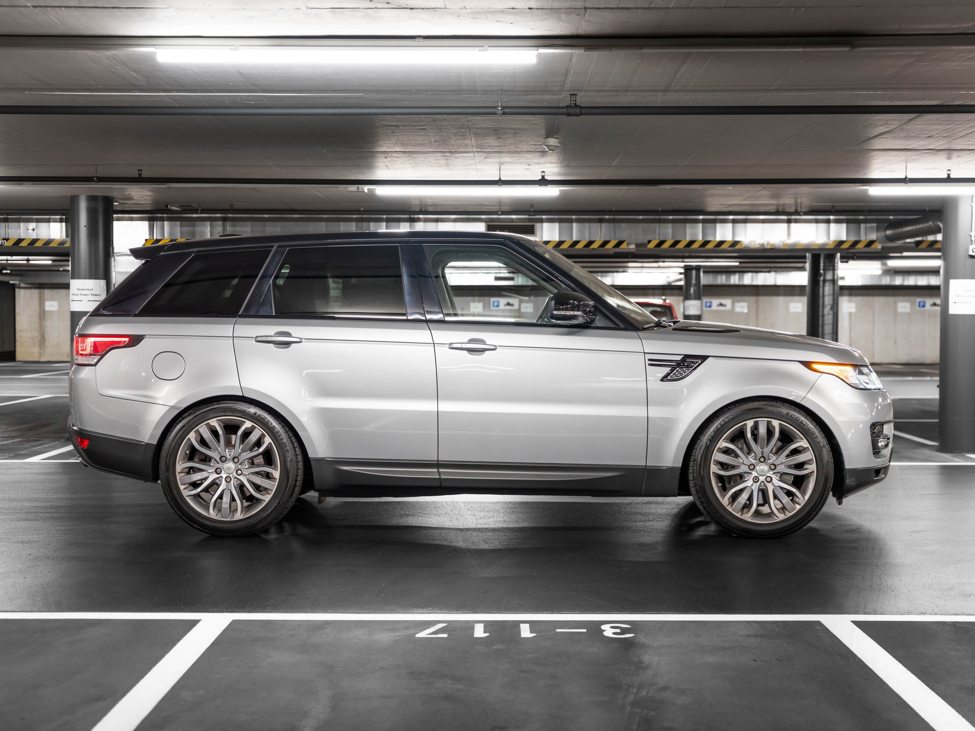 LAND ROVER Range Rover Sport 3.0 SDV6 HSE Dynamic Automatic-image-10