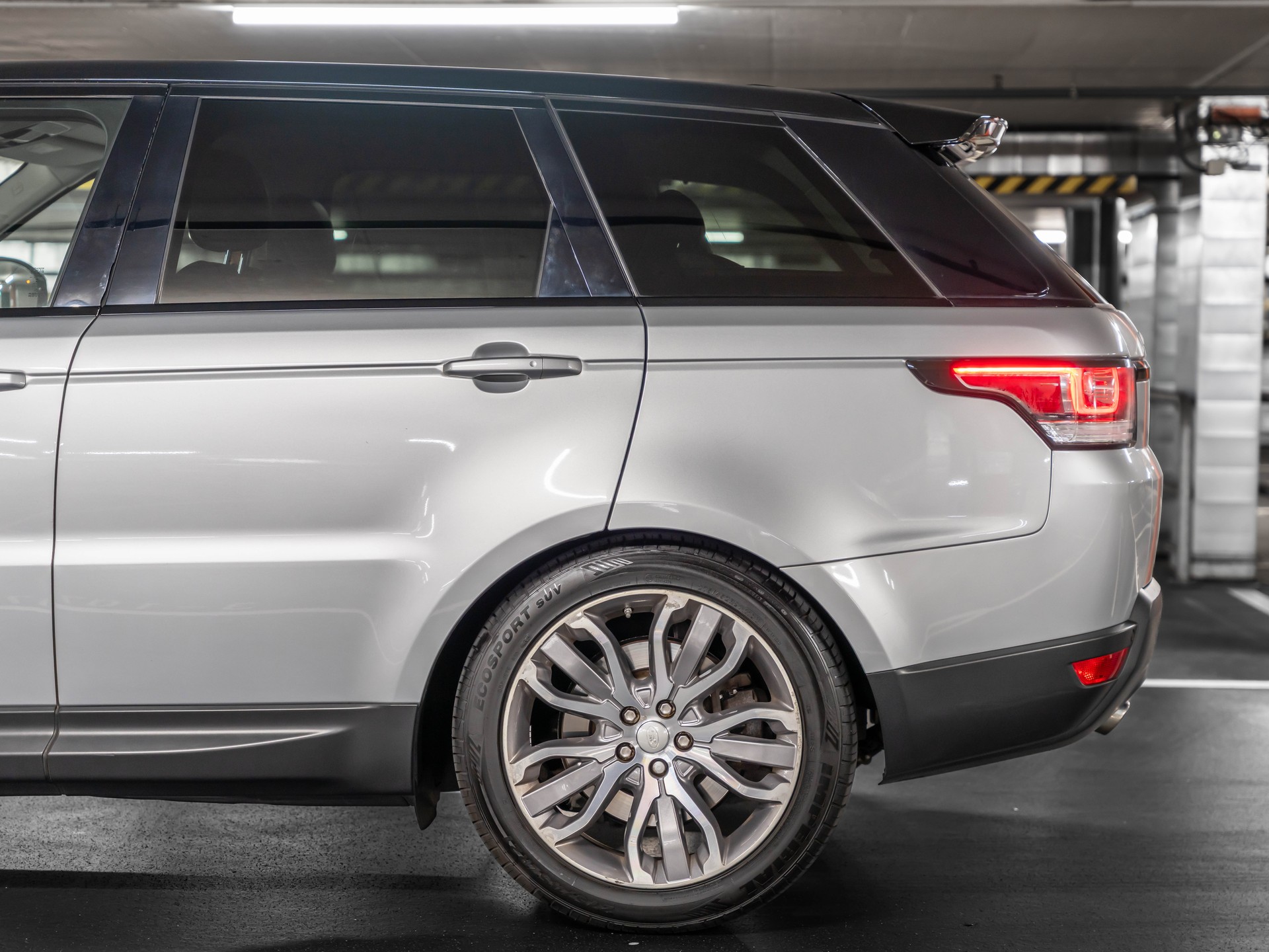LAND ROVER Range Rover Sport 3.0 SDV6 HSE Dynamic Automatic-image-3