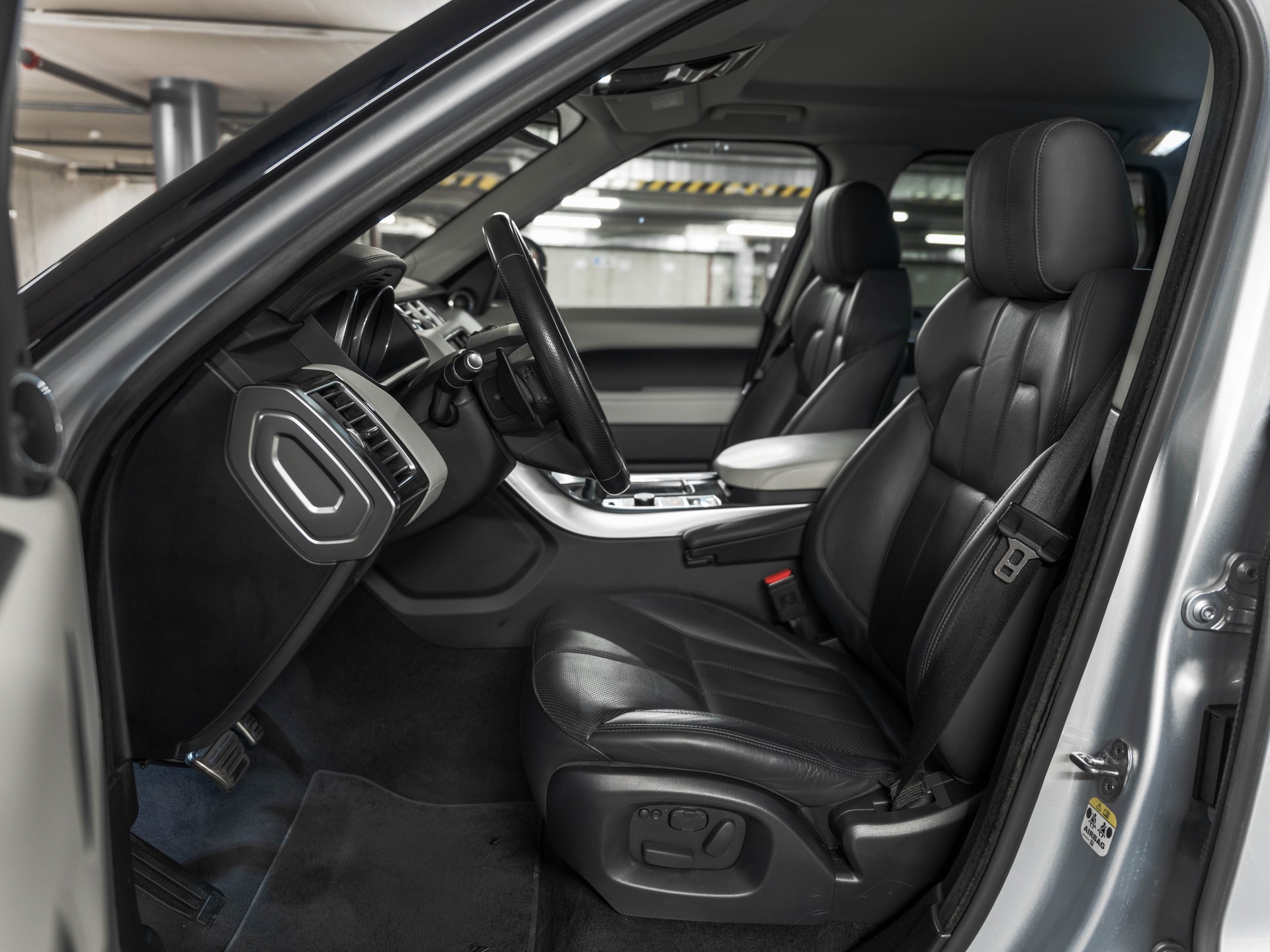 LAND ROVER Range Rover Sport 3.0 SDV6 HSE Dynamic Automatic-image-28