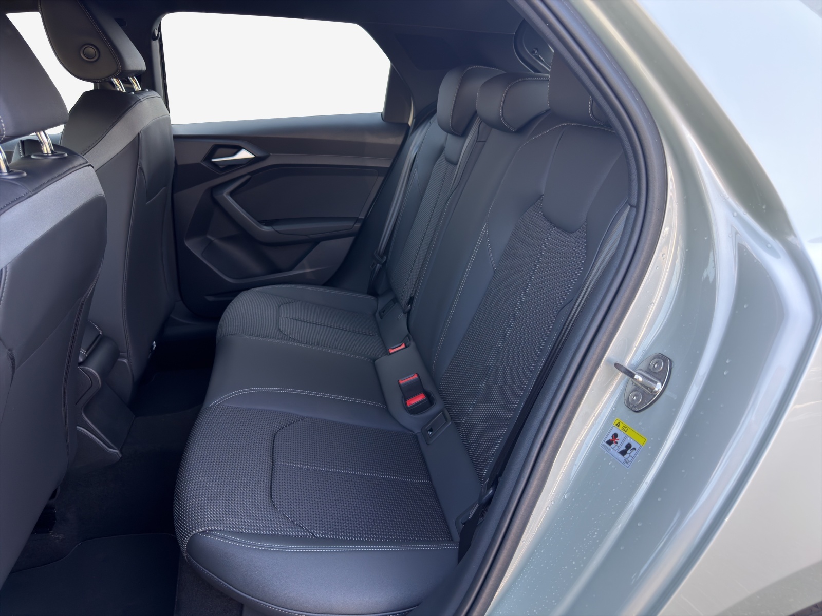 AUDI A1 Sportback 30 TFSI Attraction S-tronic-image-11