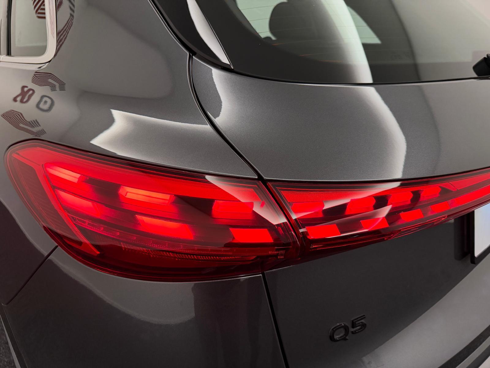 AUDI Q5 SUV 2.0 TDI quattro S-Tronic-image-8