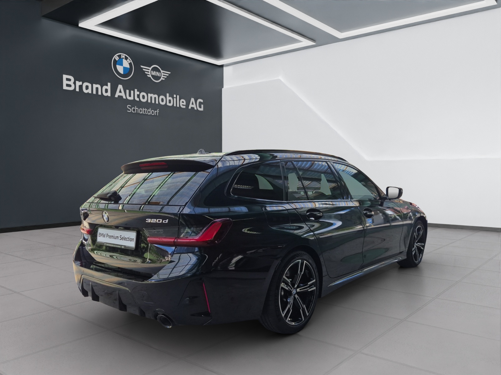 BMW 320d xDrive SAG Touring-image-4