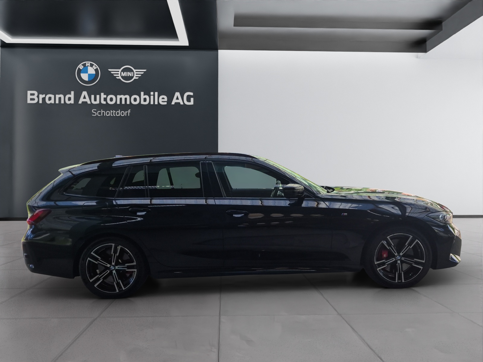 BMW 320d xDrive SAG Touring-image-5