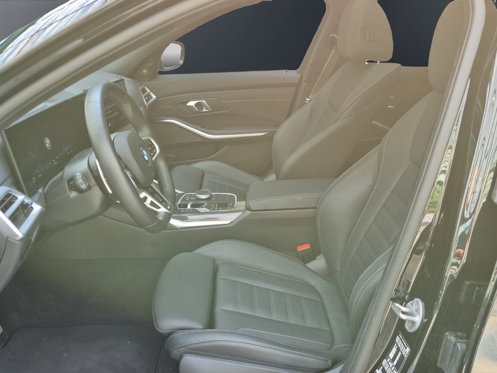 BMW 320d xDrive SAG Touring-image-10