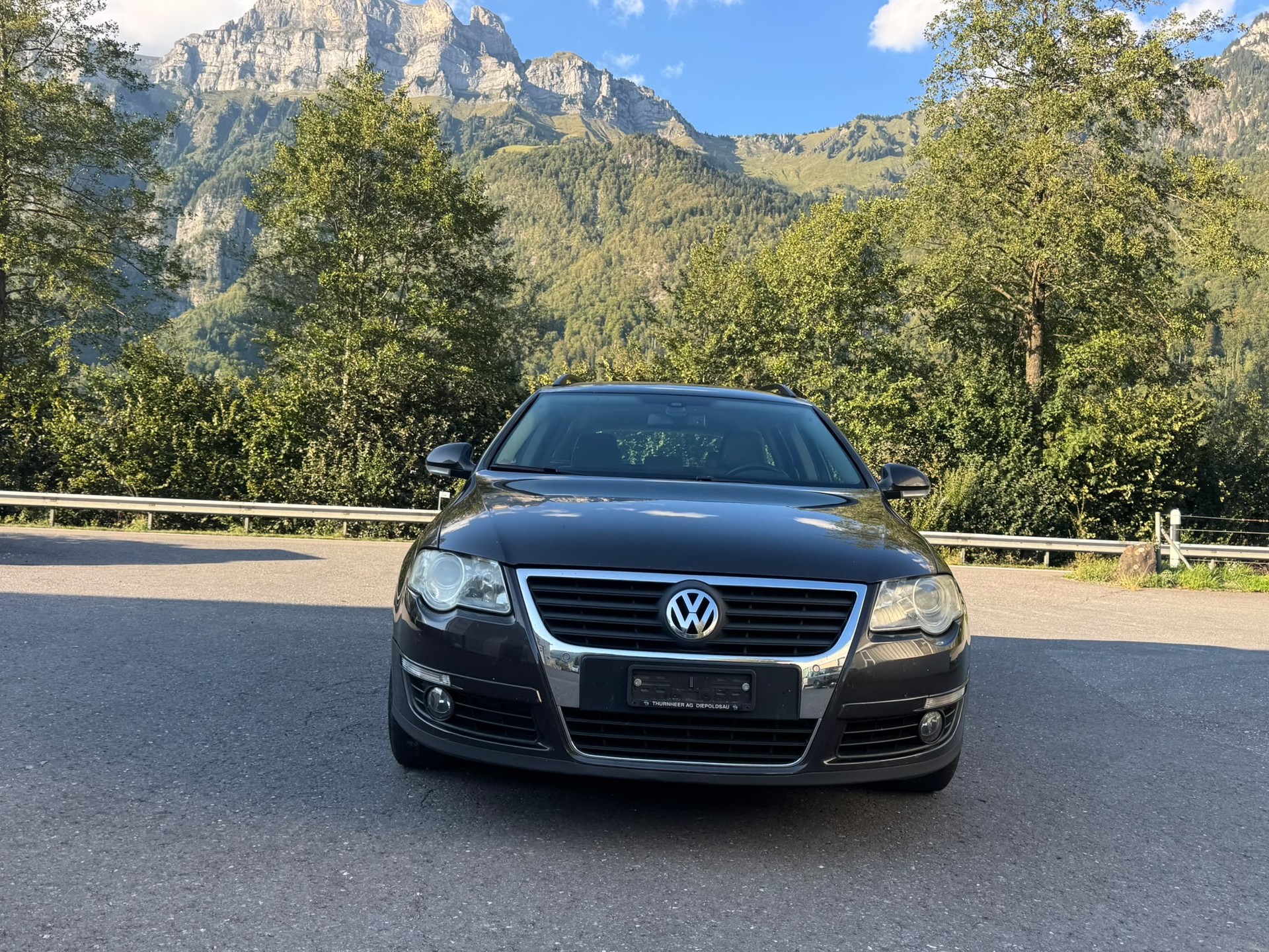 VW Passat Variant 2.0 TDI Comfortline 4Motion-image-8