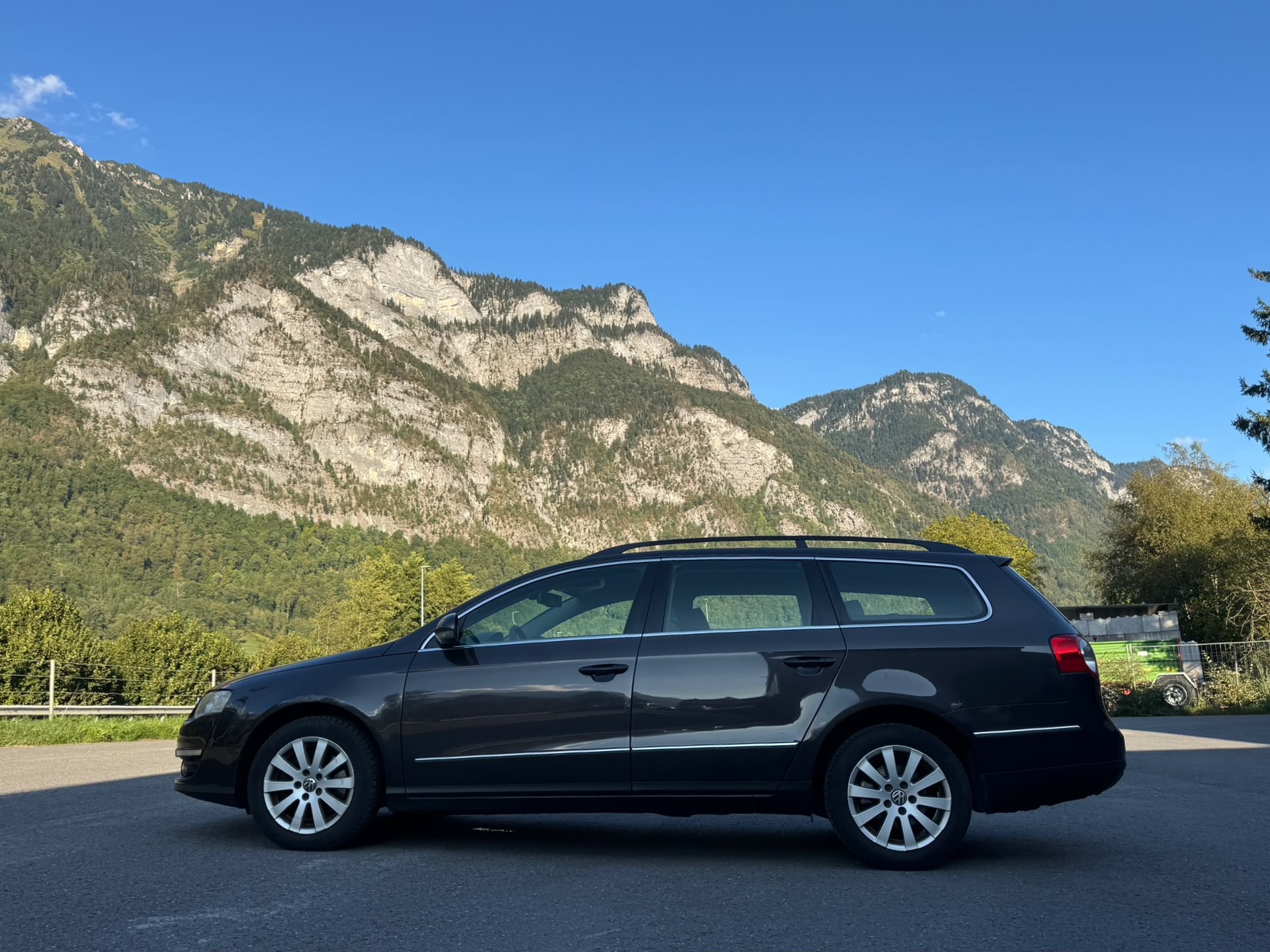 VW Passat Variant 2.0 TDI Comfortline 4Motion-image-5