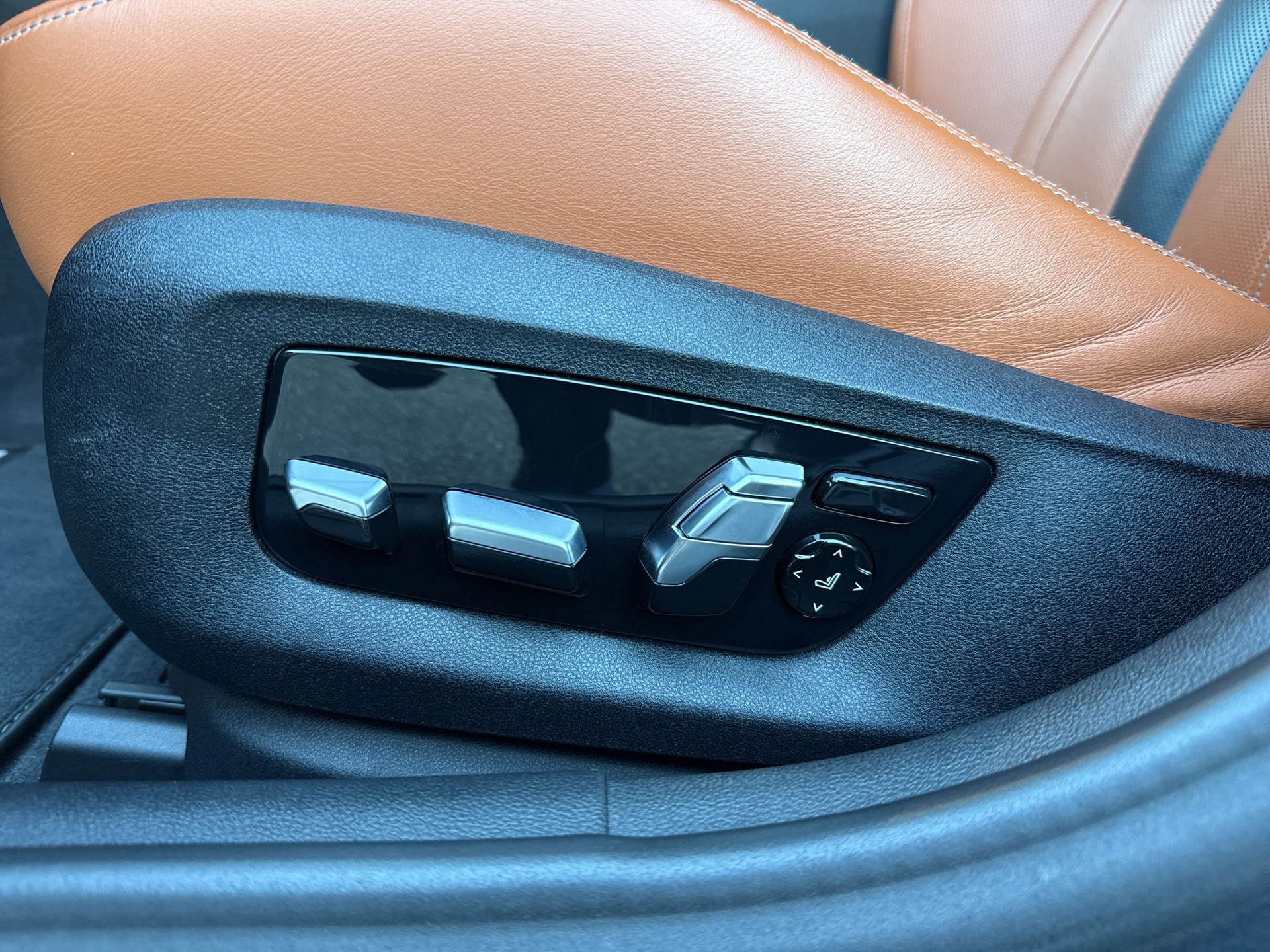 BMW M5 xDrive Competition Drivelogic-image-18