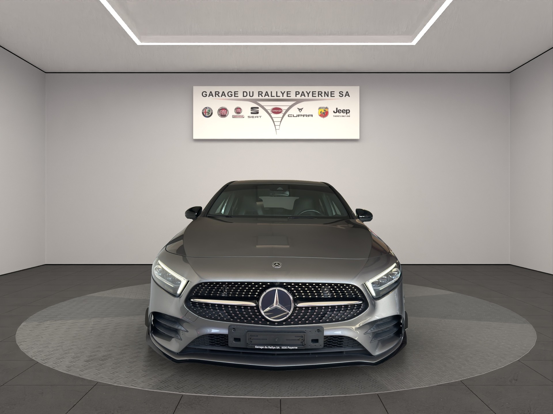 MERCEDES-BENZ A 250 AMG Line 7G-DCT-image-0