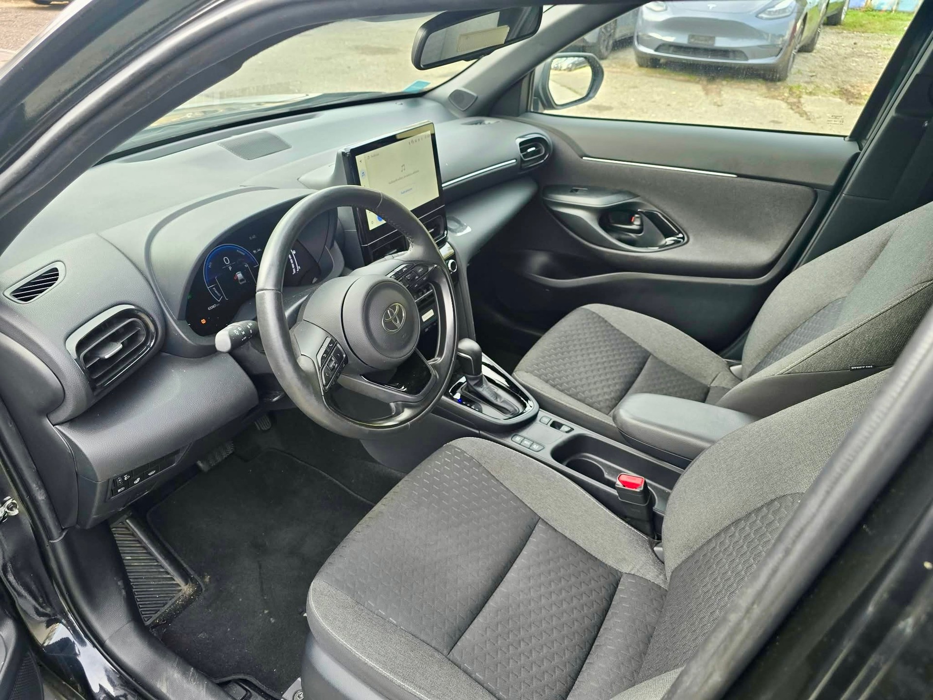 TOYOTA Yaris Cross 1.5 Trend e-CVT-image-9