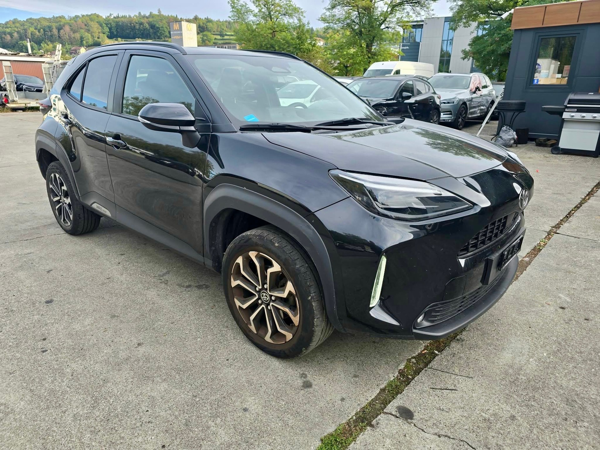 TOYOTA Yaris Cross 1.5 Trend e-CVT-image-1