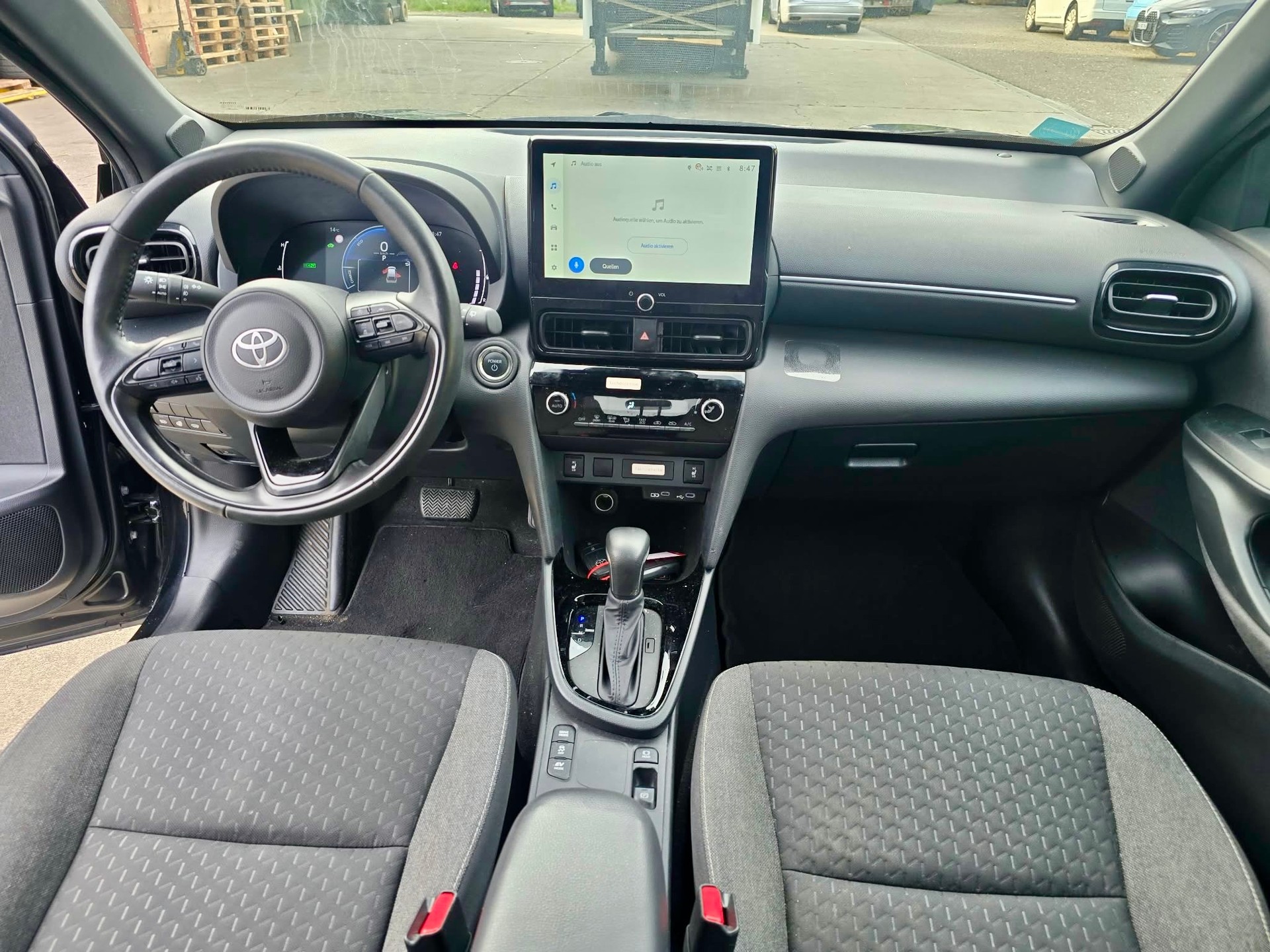 TOYOTA Yaris Cross 1.5 Trend e-CVT-image-8