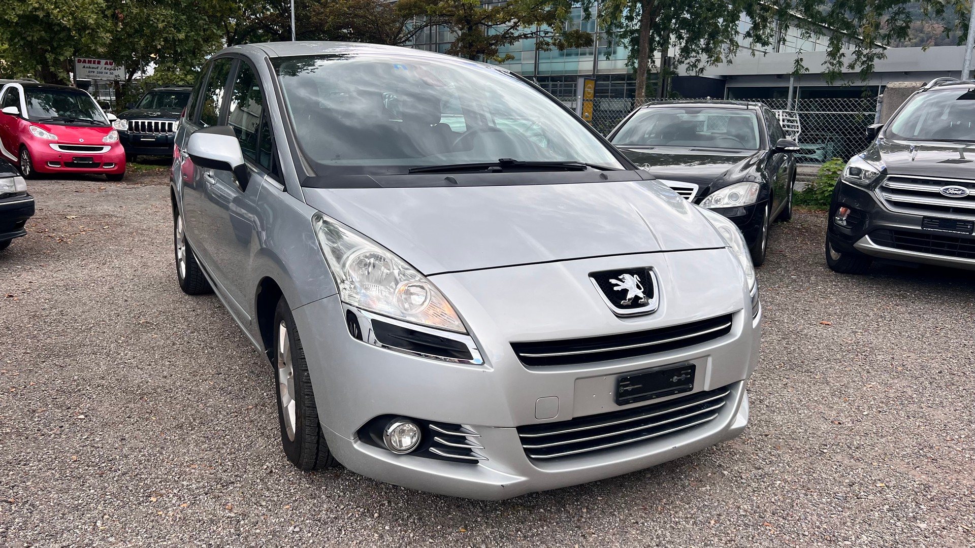 PEUGEOT 5008 1.6 16V VTI Business-image-1