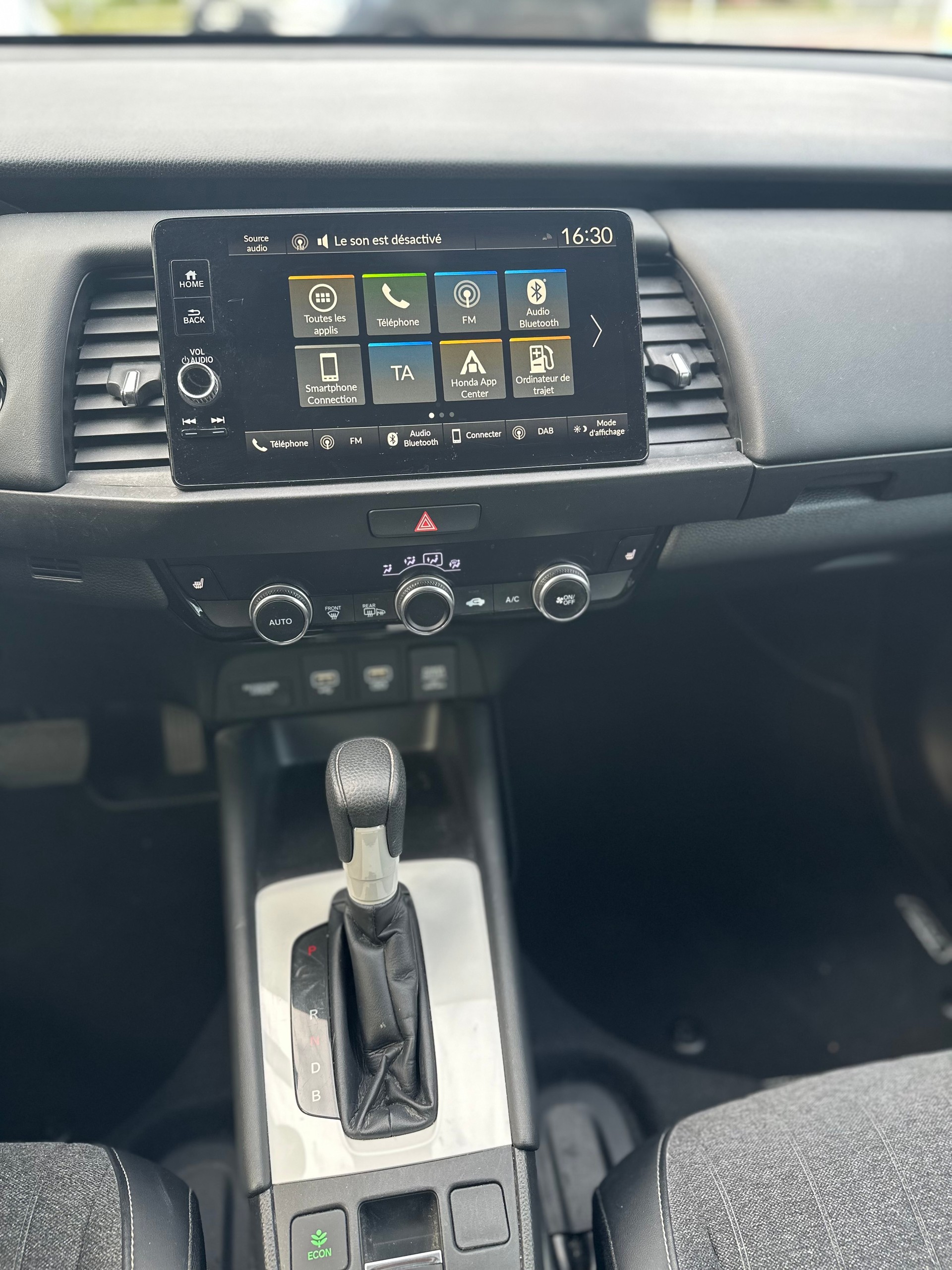 HONDA Jazz 1.5i-MMD Comfort E-CVT-image-11