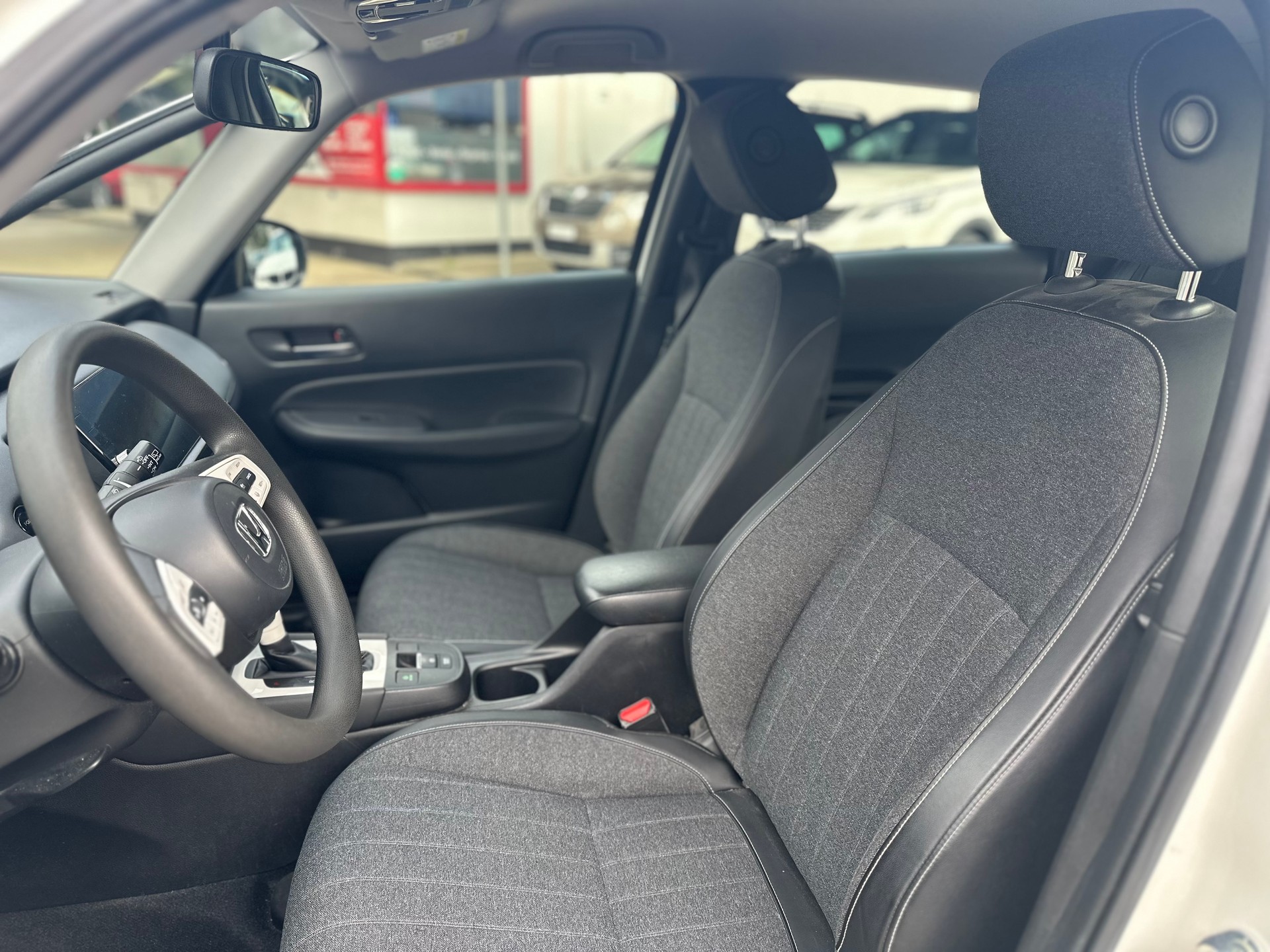 HONDA Jazz 1.5i-MMD Comfort E-CVT-image-10