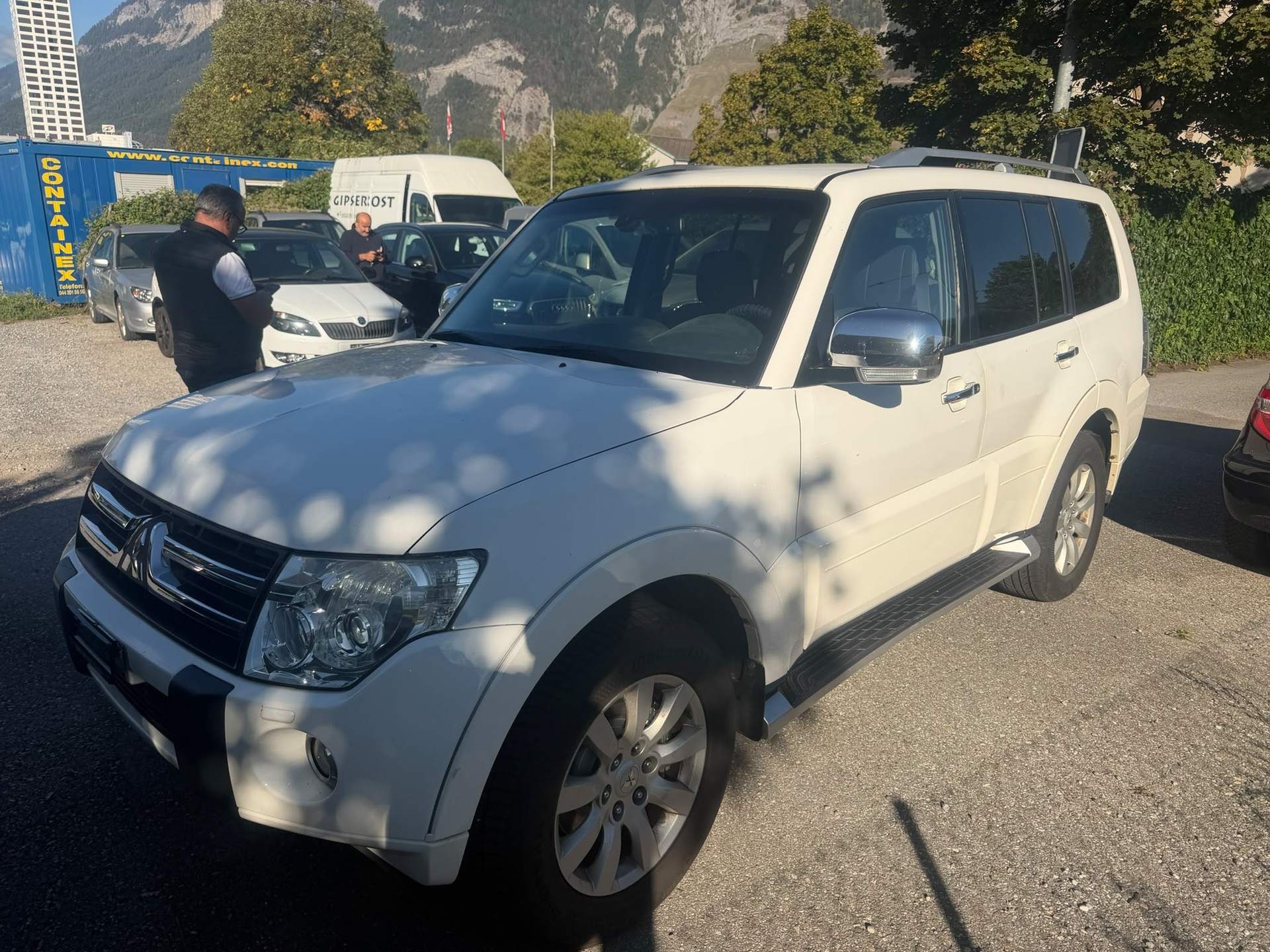 MITSUBISHI Pajero 3.2 DI-D Automatic-image-1