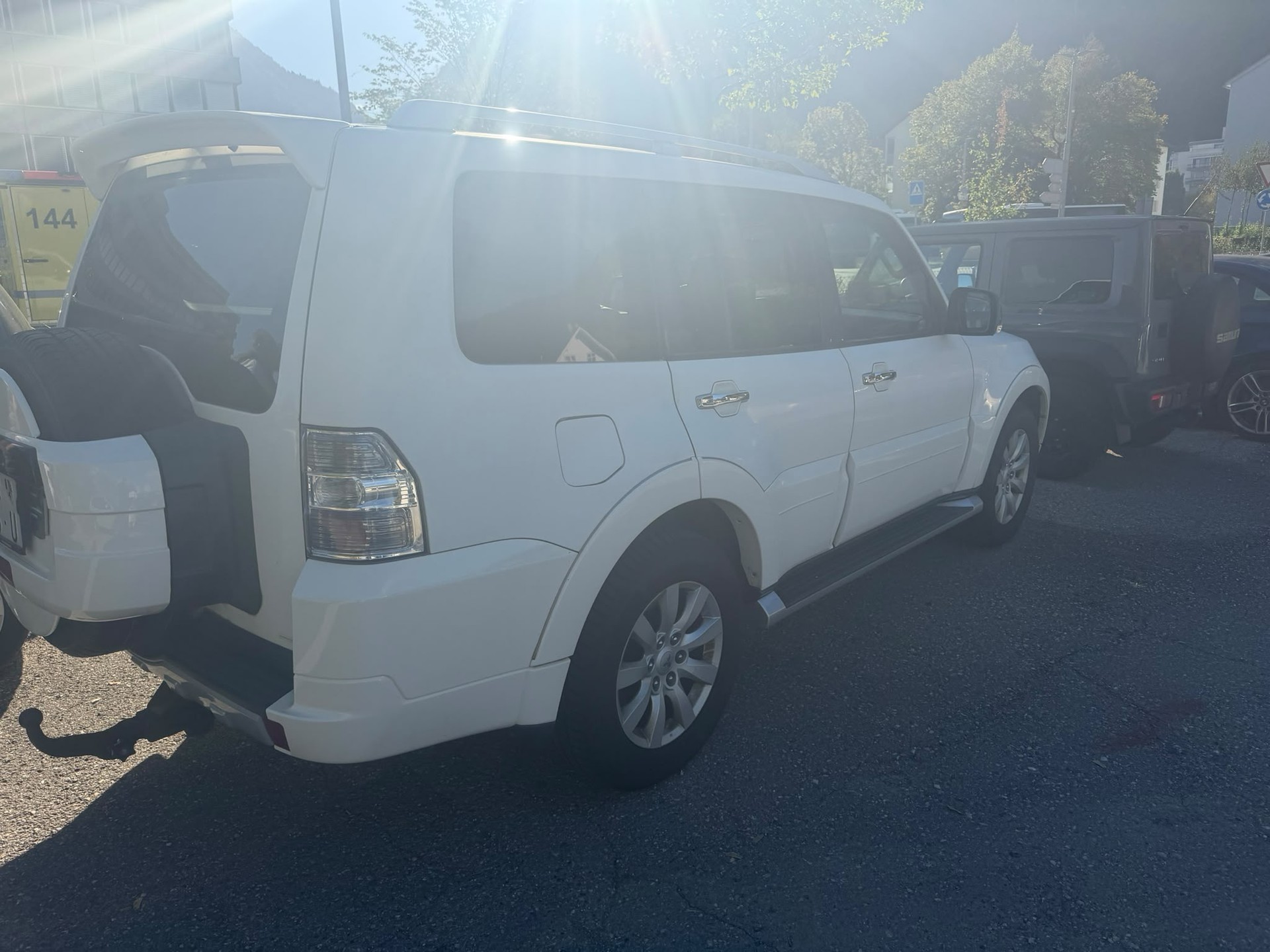 MITSUBISHI Pajero 3.2 DI-D Automatic-image-5