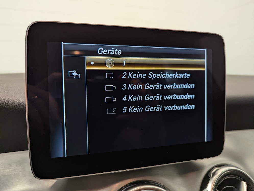 MERCEDES-BENZ GLA 220 d AMG Line 4Matic 7G-DCT*CH-AUTO HARMAN/KARDON NAVI CAM VOLL-LED KEYLESS MEMORY ELEKTR.HECK*-image-15