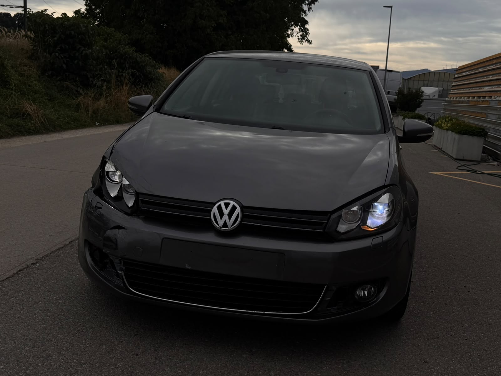 VW Golf 2.0 TDI Highline-image-2