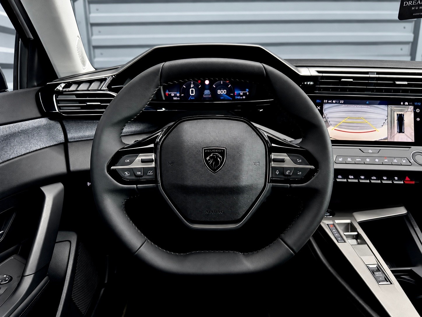 PEUGEOT 308 SW 1.5 BlueHDI Allure EAT8-image-14
