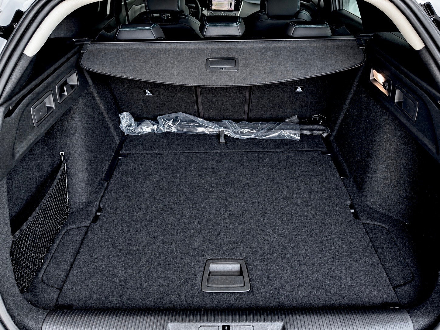 PEUGEOT 308 SW 1.5 BlueHDI Allure EAT8-image-11