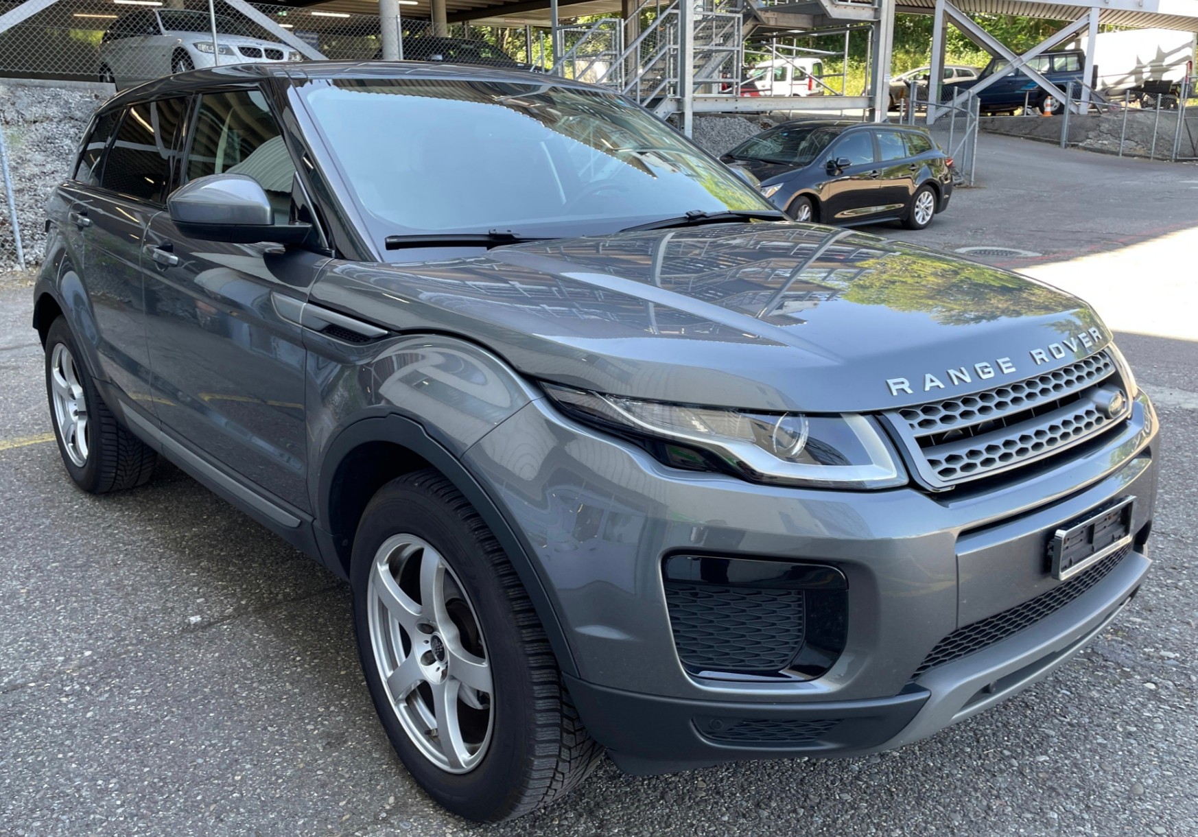LAND ROVER Range Rover Evoque 2.0 TD4 Pure-image-1