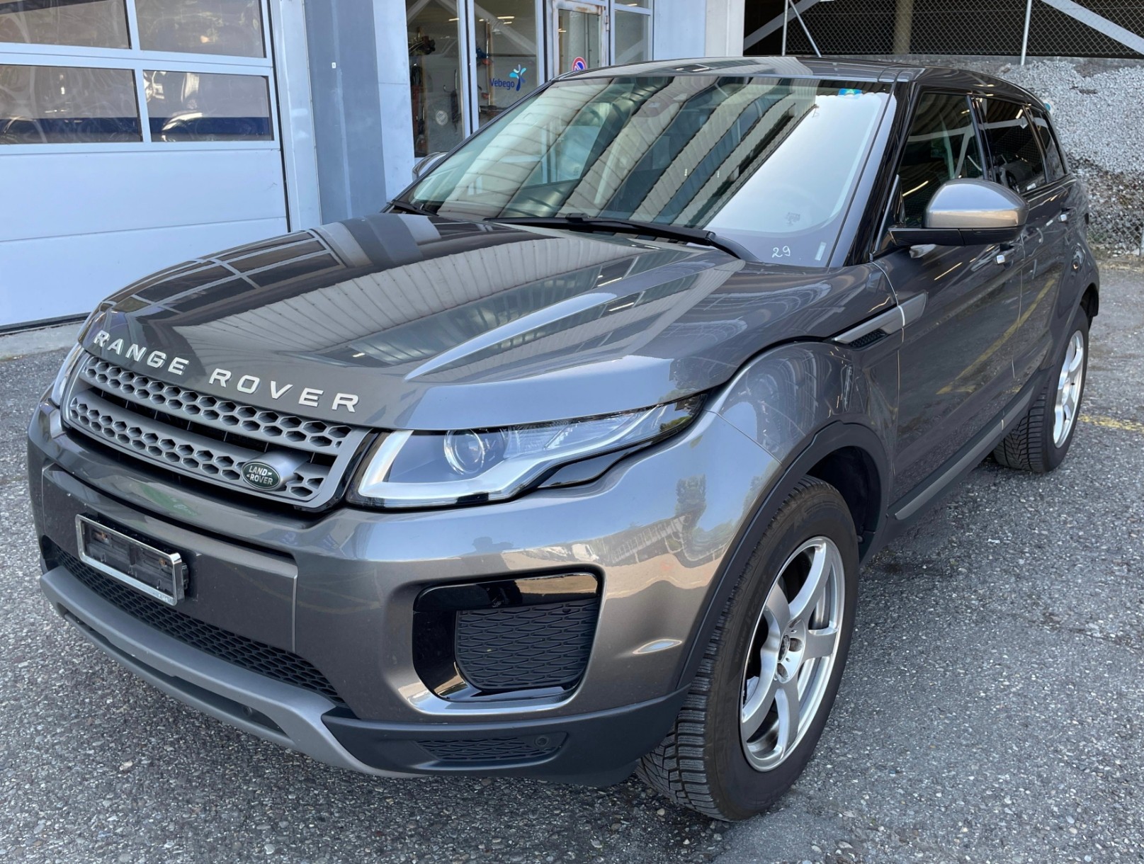 LAND ROVER Range Rover Evoque 2.0 TD4 Pure-image-2