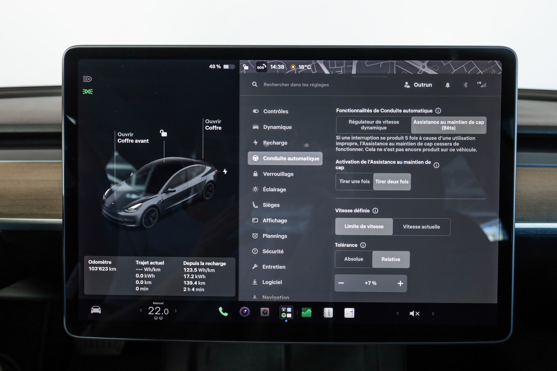 TESLA Model 3 Midnight Grey-image-15