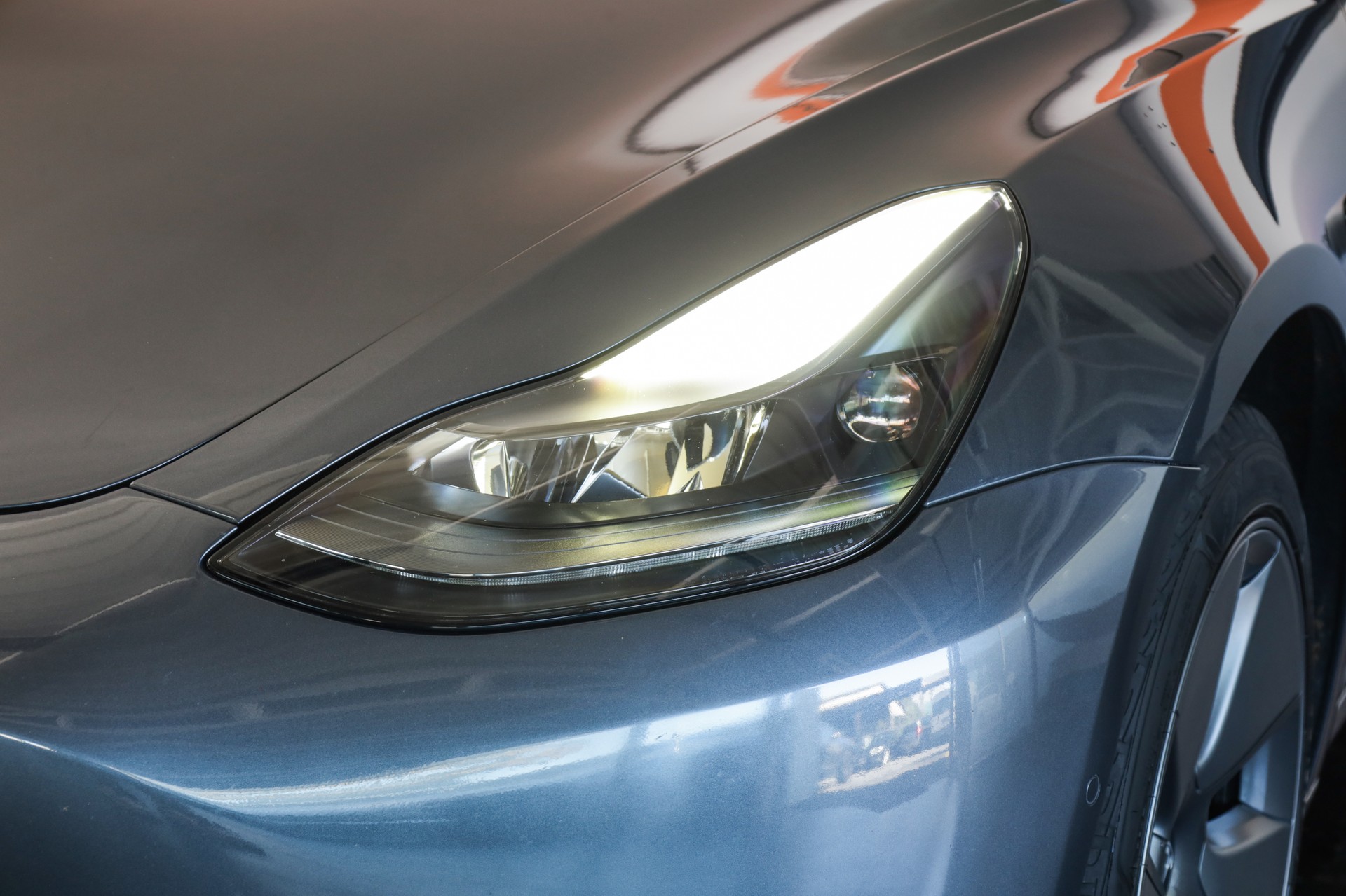 TESLA Model 3 Midnight Grey-image-26