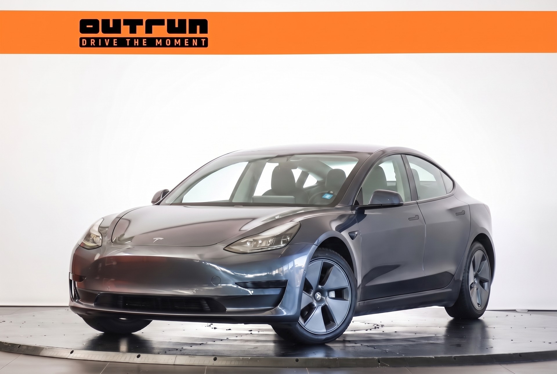 TESLA Model 3 Midnight Grey