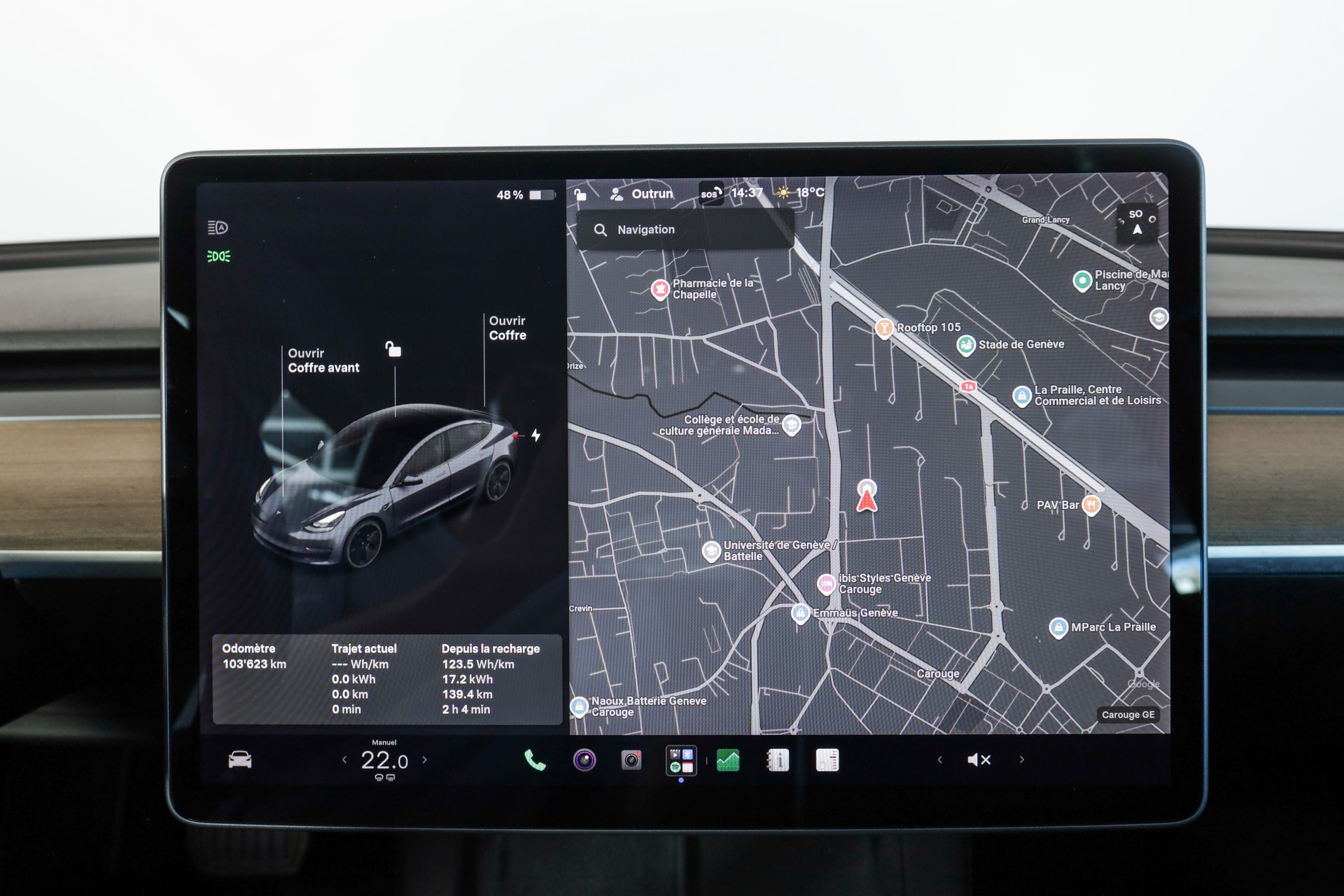 TESLA Model 3 Midnight Grey-image-13