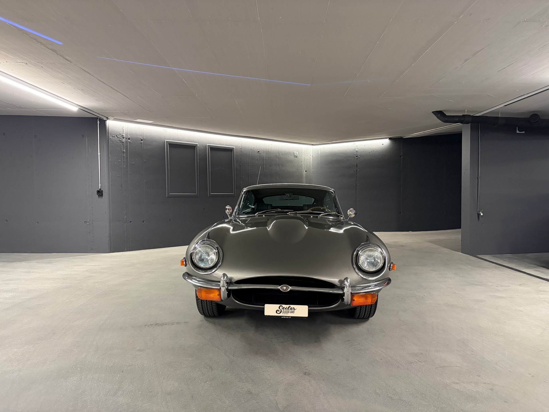 JAGUAR E 4.2 L Coupé Serie 2 Veteranfahrzeug-image-4