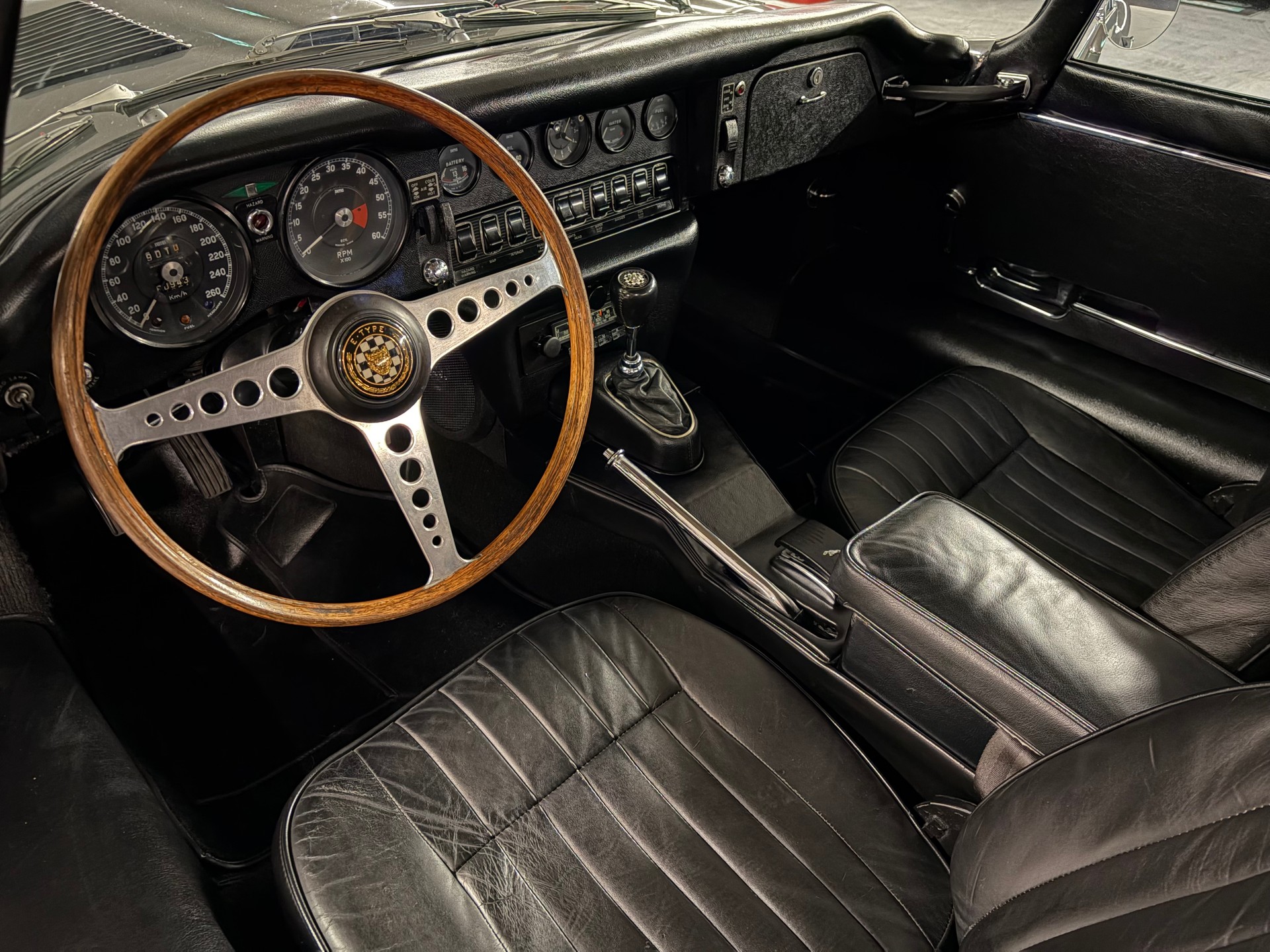 JAGUAR E 4.2 L Coupé Serie 2 Veteranfahrzeug-image-7