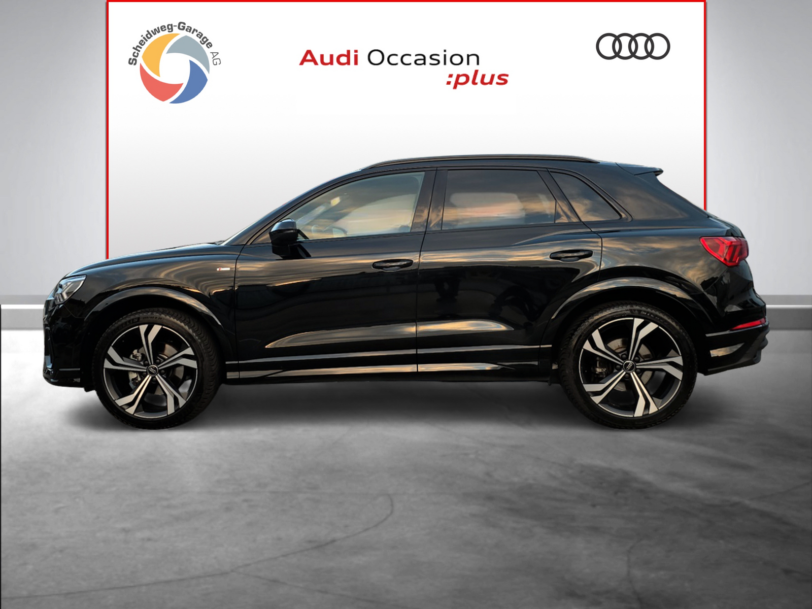 AUDI Q3 35 TFSI S line Attraction S-tronic-showroom-element-2