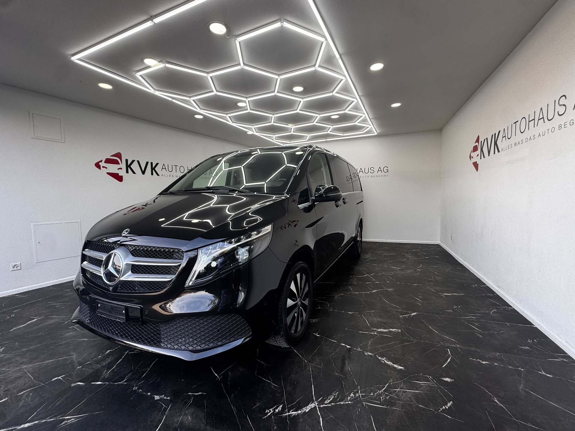 MERCEDES-BENZ V 250 d lang Avantgarde 4Matic G-Tronic | 2x Elektr. Schiebetüren | 10 Jahre Gratis-Service | Werksgarantie |-image-1