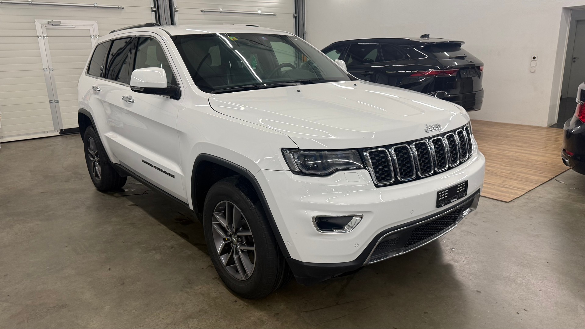JEEP Grand Cherokee 3.0 CRD Limited Automatic-image-0