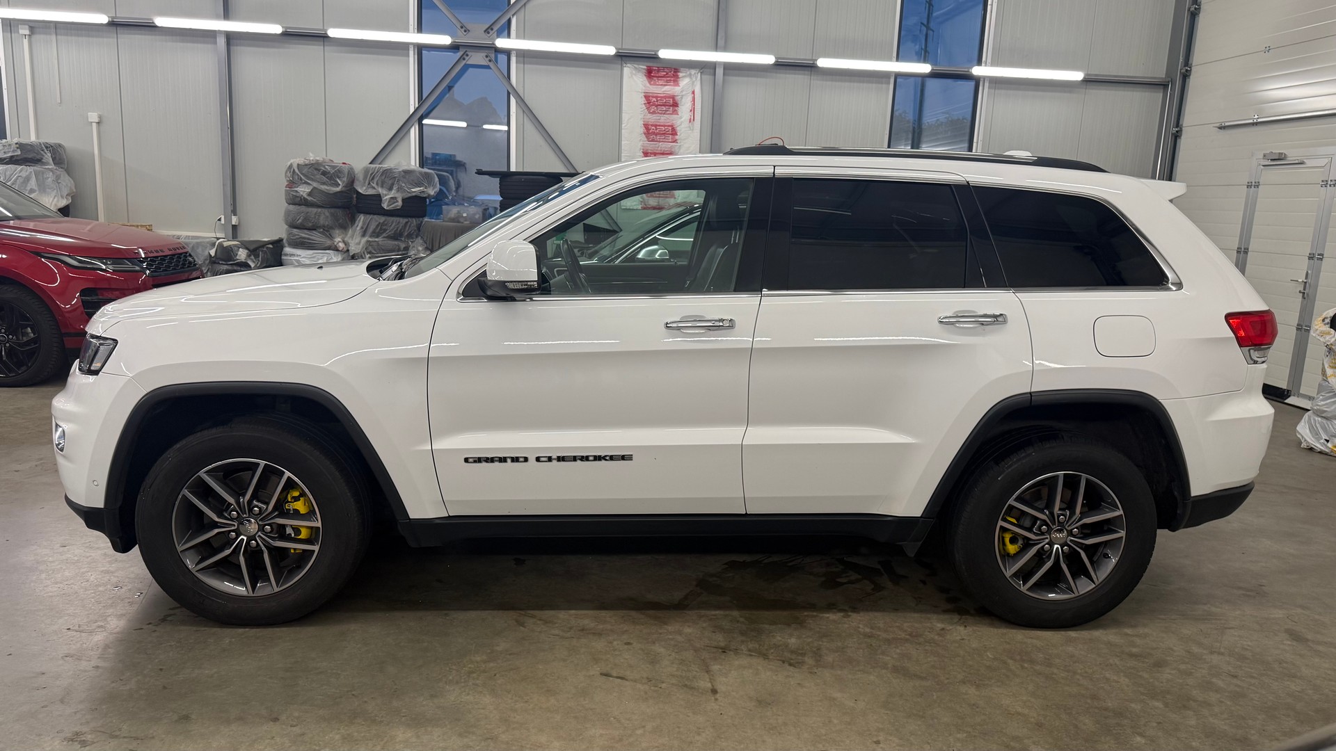 JEEP Grand Cherokee 3.0 CRD Limited Automatic-image-6