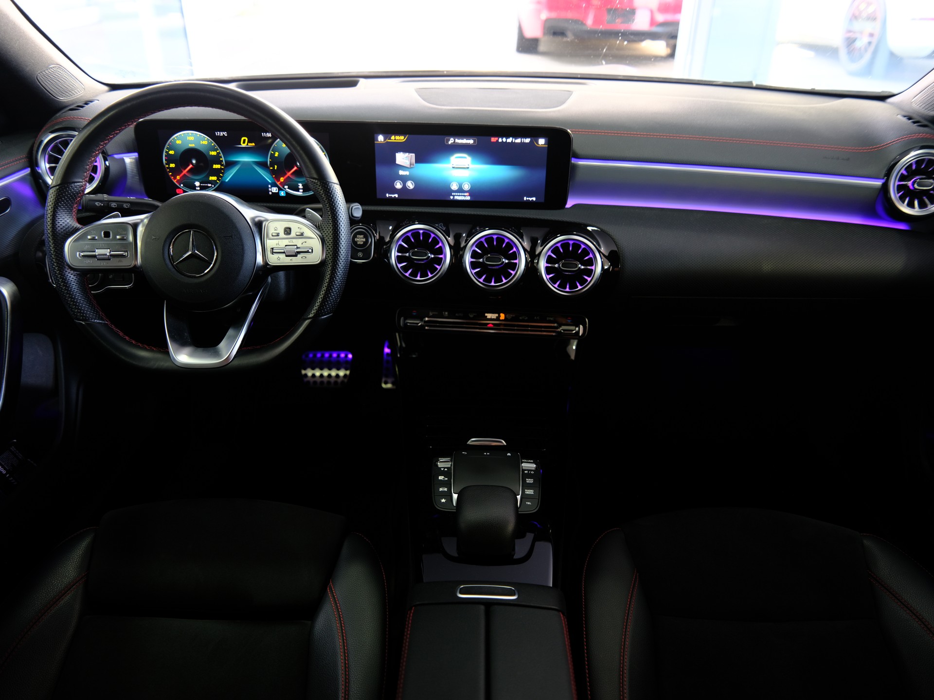 MERCEDES-BENZ CLA Shooting Brake 250 4Matic 7G-DCT AMG Line-image-27