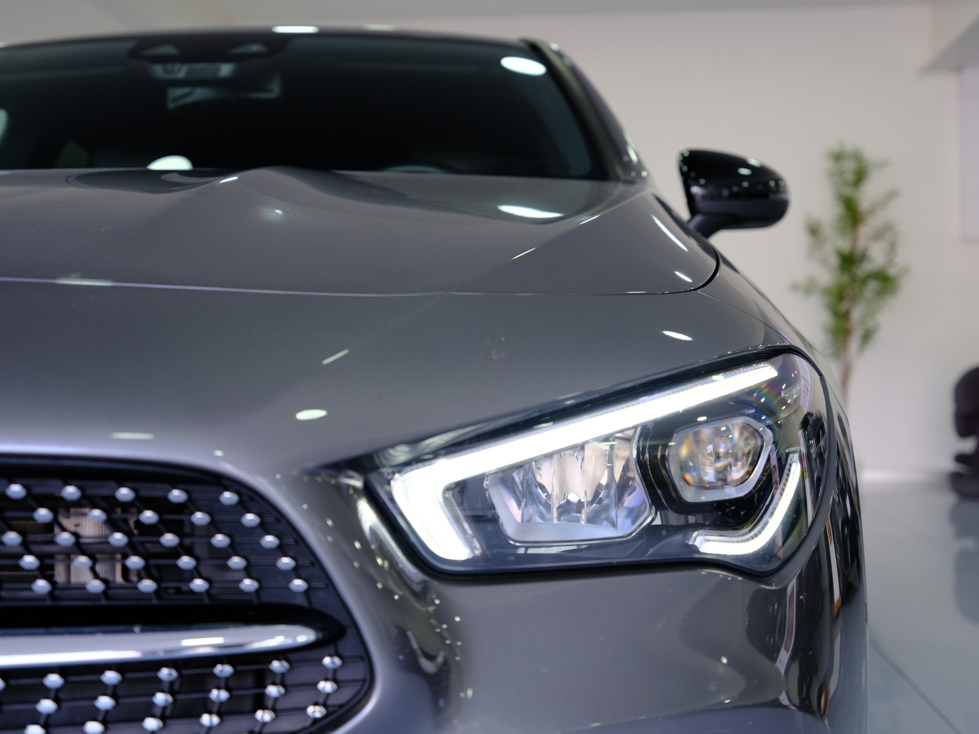 MERCEDES-BENZ CLA Shooting Brake 250 4Matic 7G-DCT AMG Line-image-10