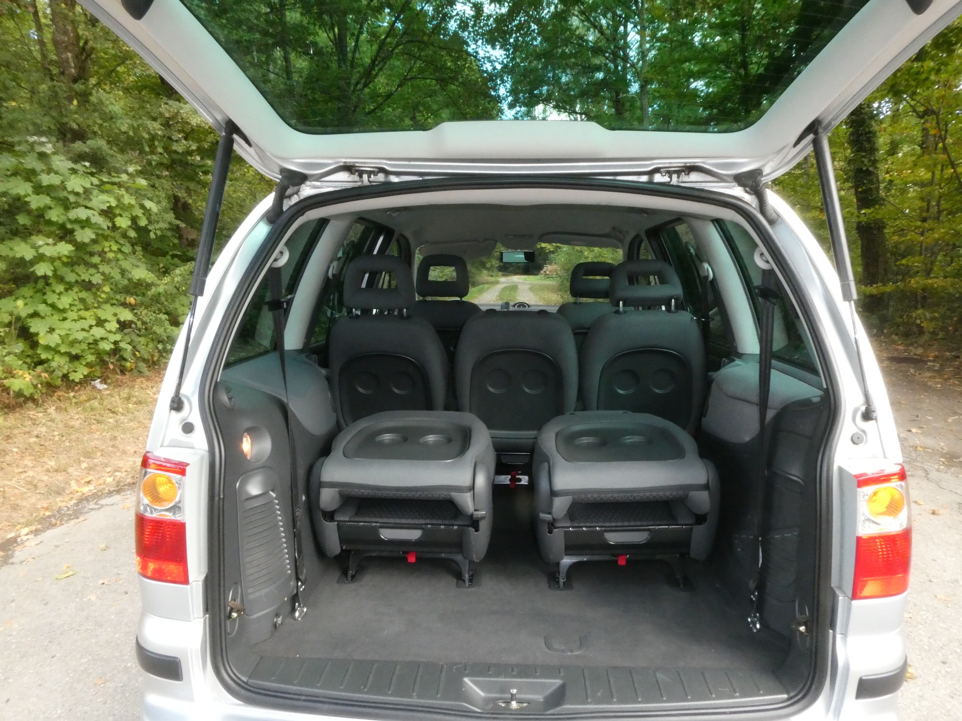 FORD Galaxy 2.3i 16V Trend-image-8