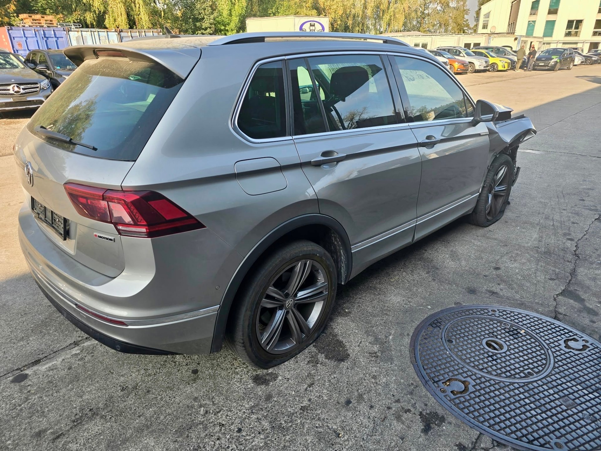 VW Tiguan 2.0TSI Highline 4Motion DSG-image-2