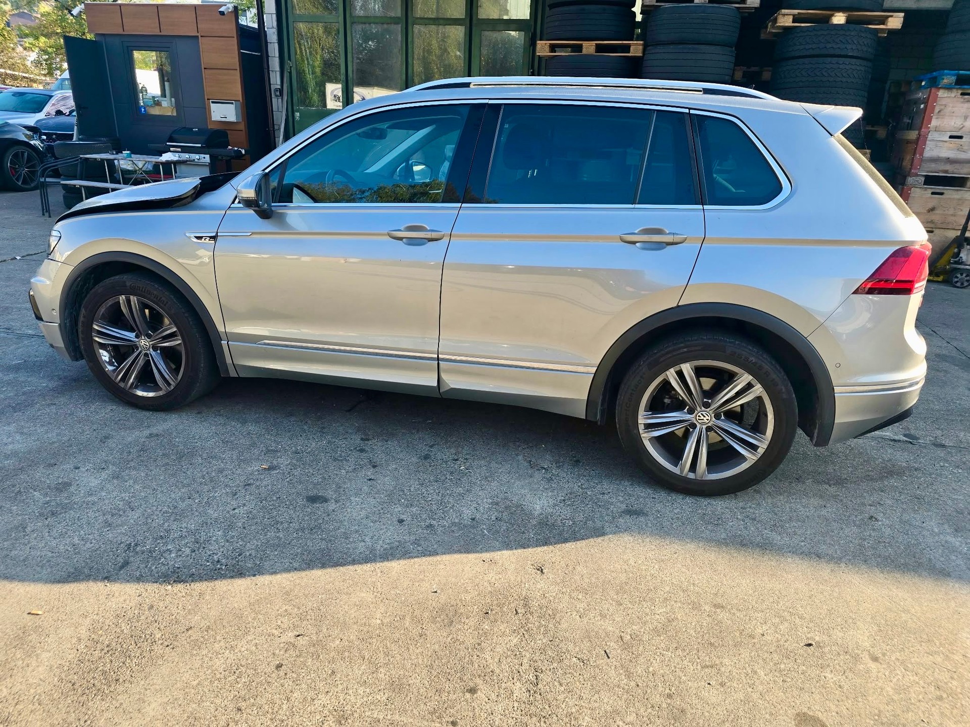 VW Tiguan 2.0TSI Highline 4Motion DSG-image-5