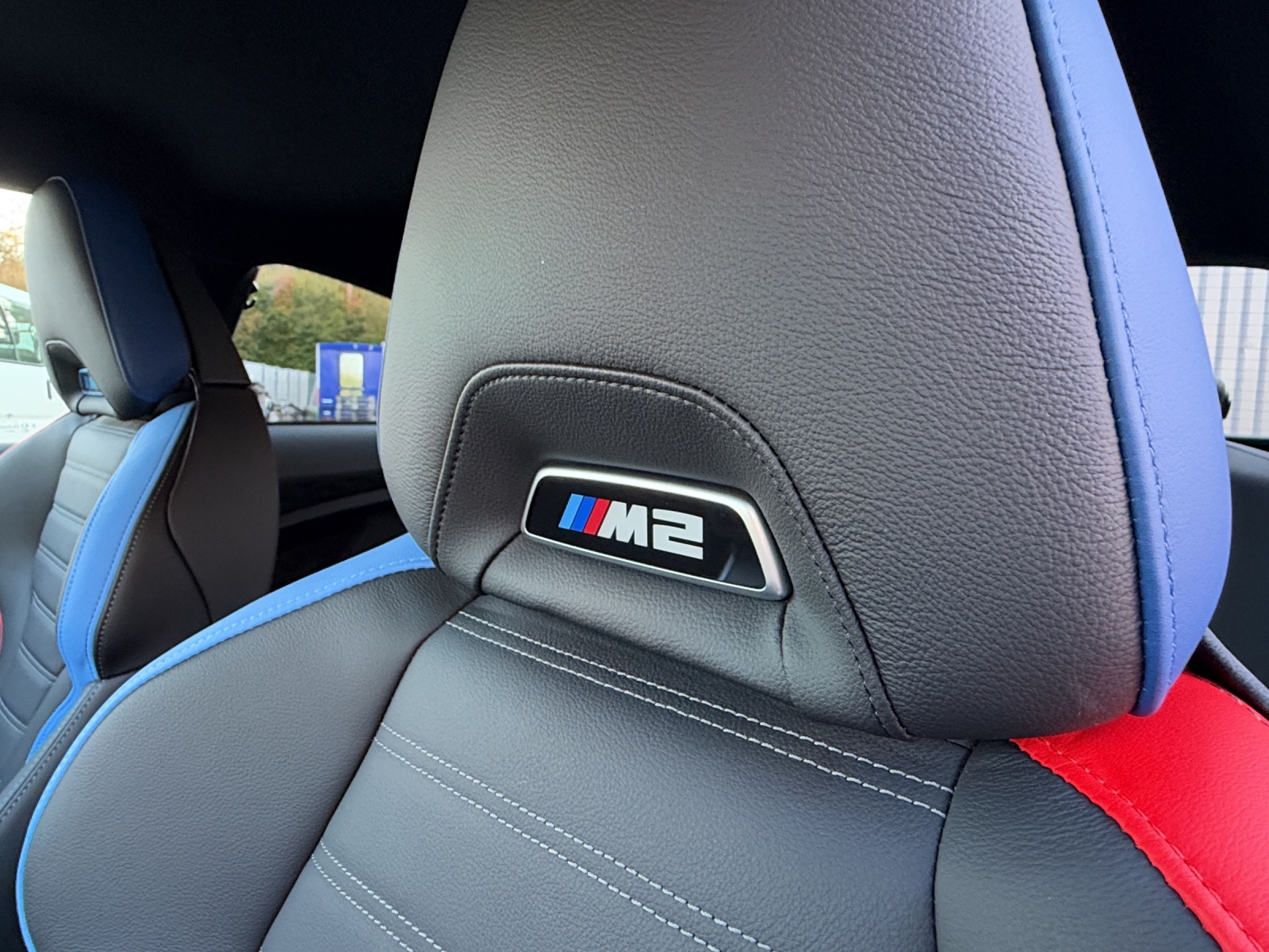 BMW M2 Coupé-image-12