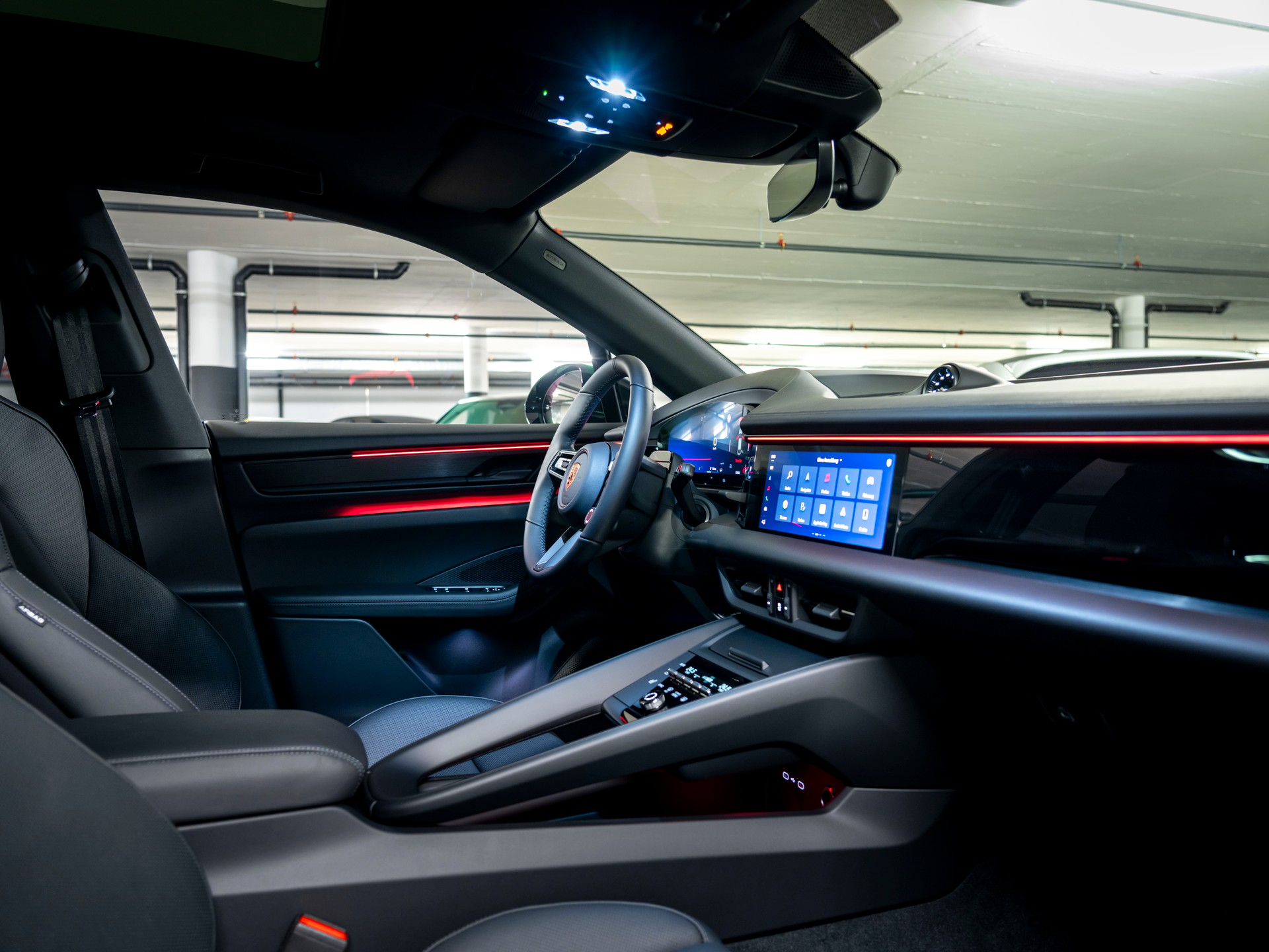 PORSCHE Macan 4 GTS 100kWh-image-18