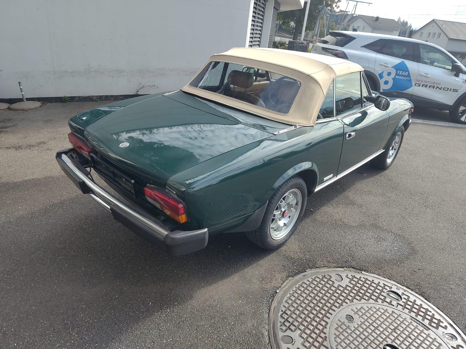 FIAT 124 DS-image-10