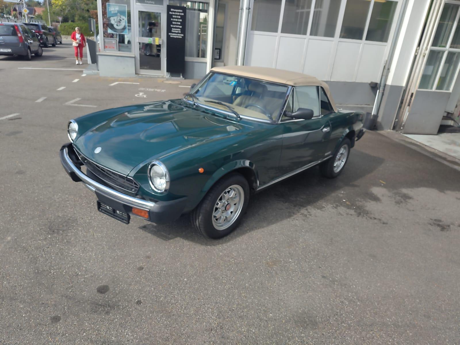FIAT 124 DS-image-3