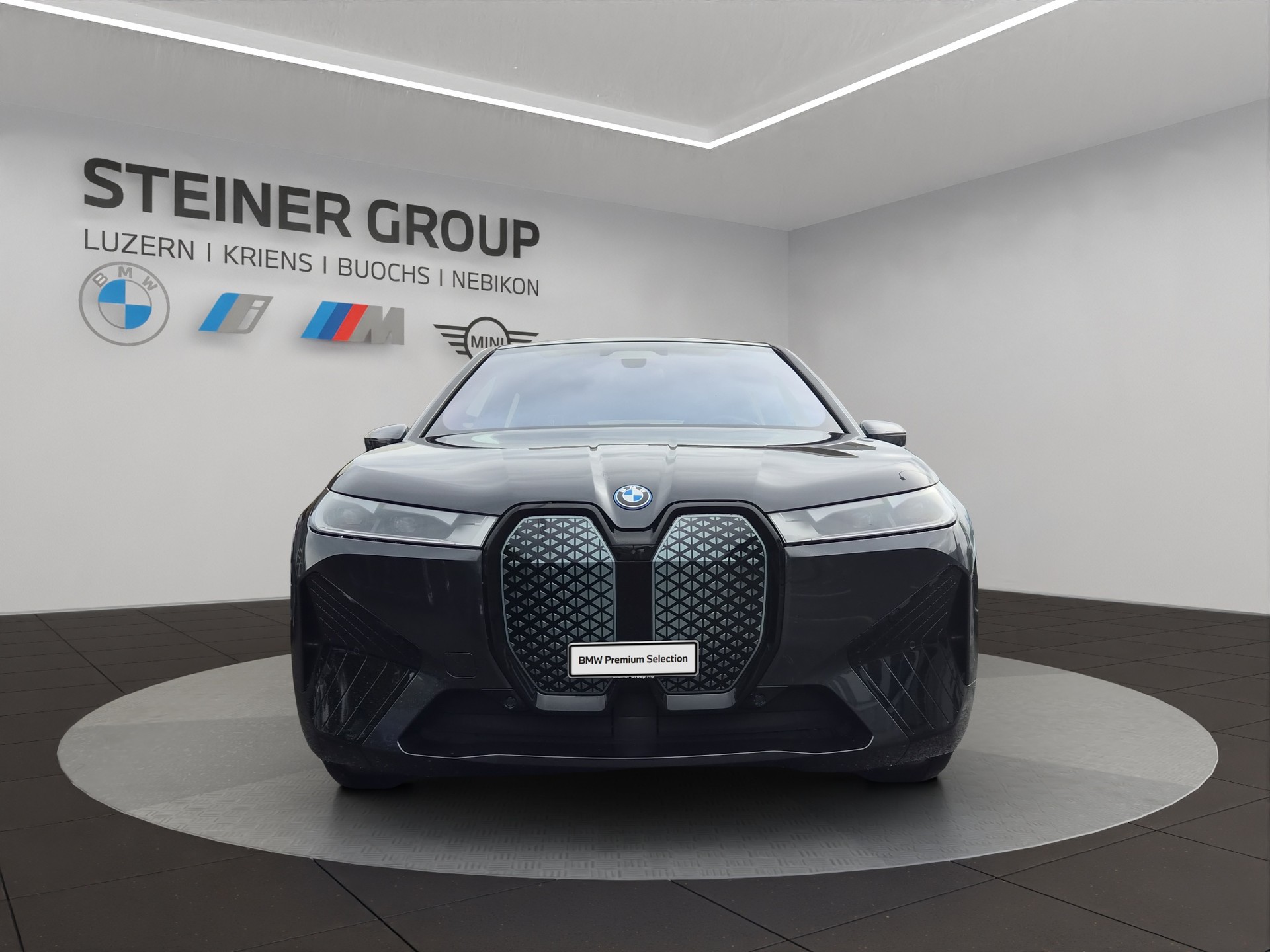 BMW iX xDrive50-image-2