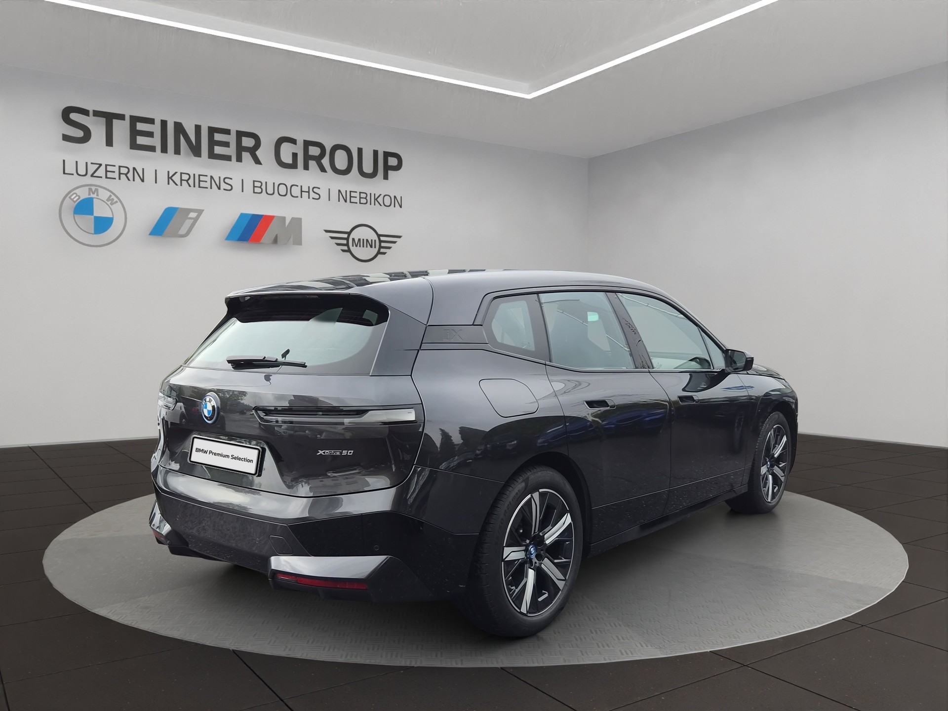 BMW iX xDrive50-image-5