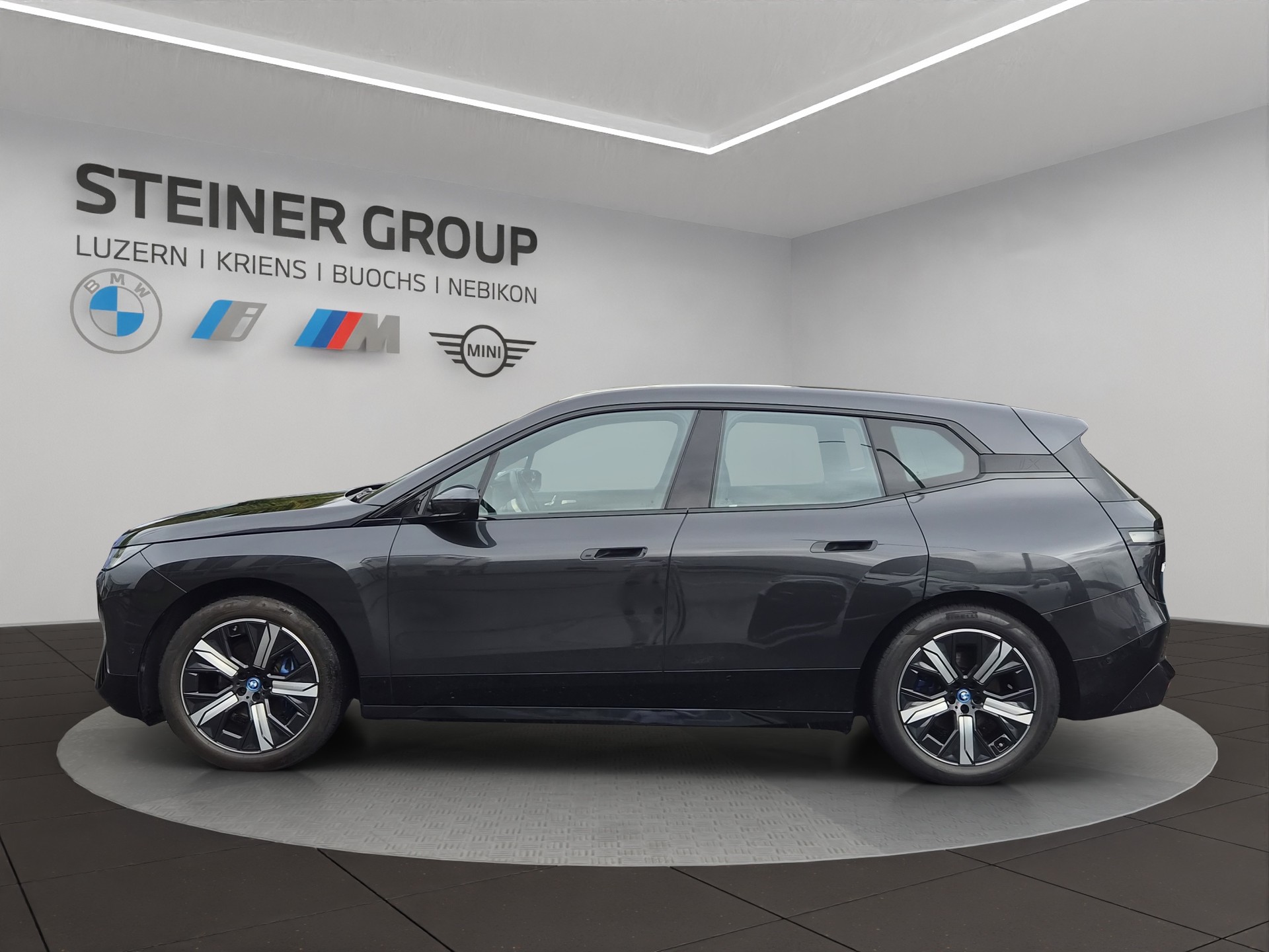 BMW iX xDrive50-image-8
