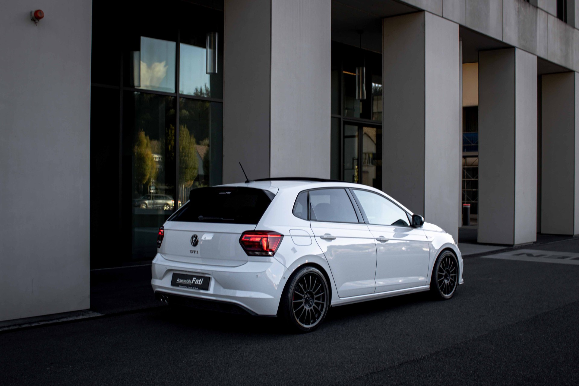 VW Polo 2.0 TSI GTI DSG-image-6
